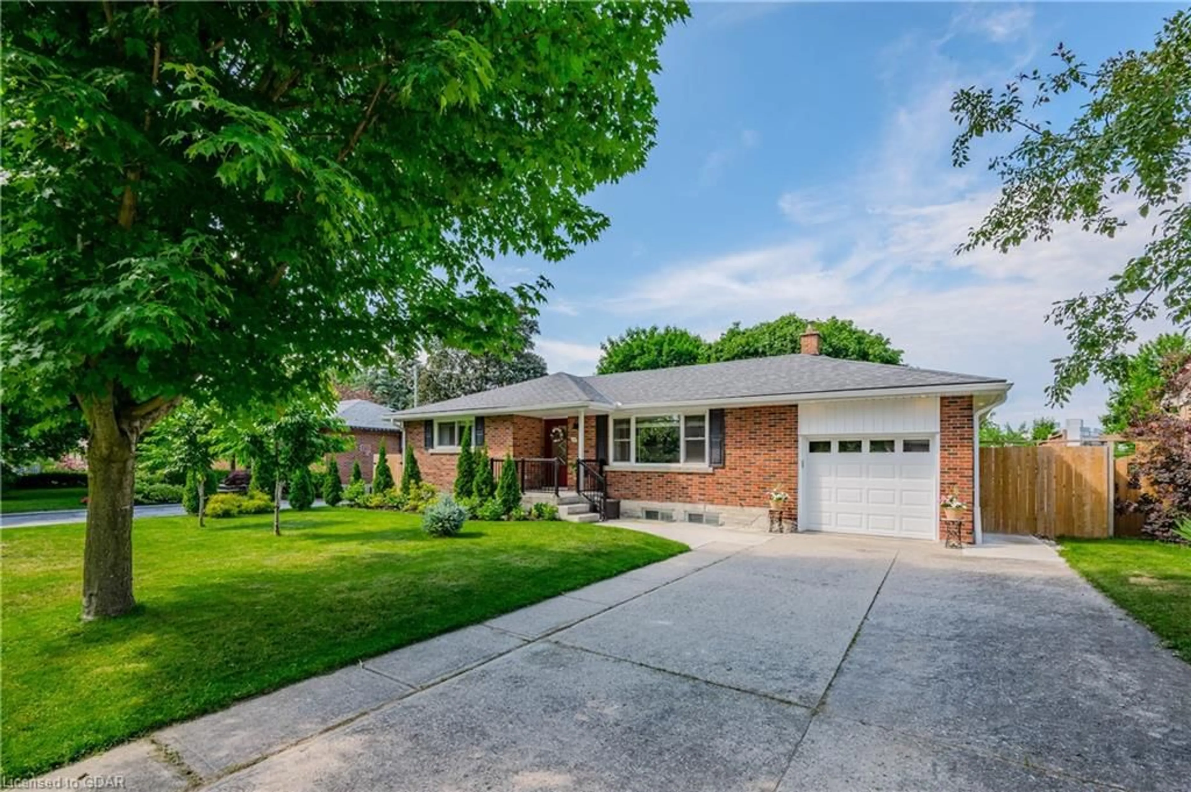 Home with brick exterior material for 10 Hamel Ave, Guelph Ontario N1H 5M1