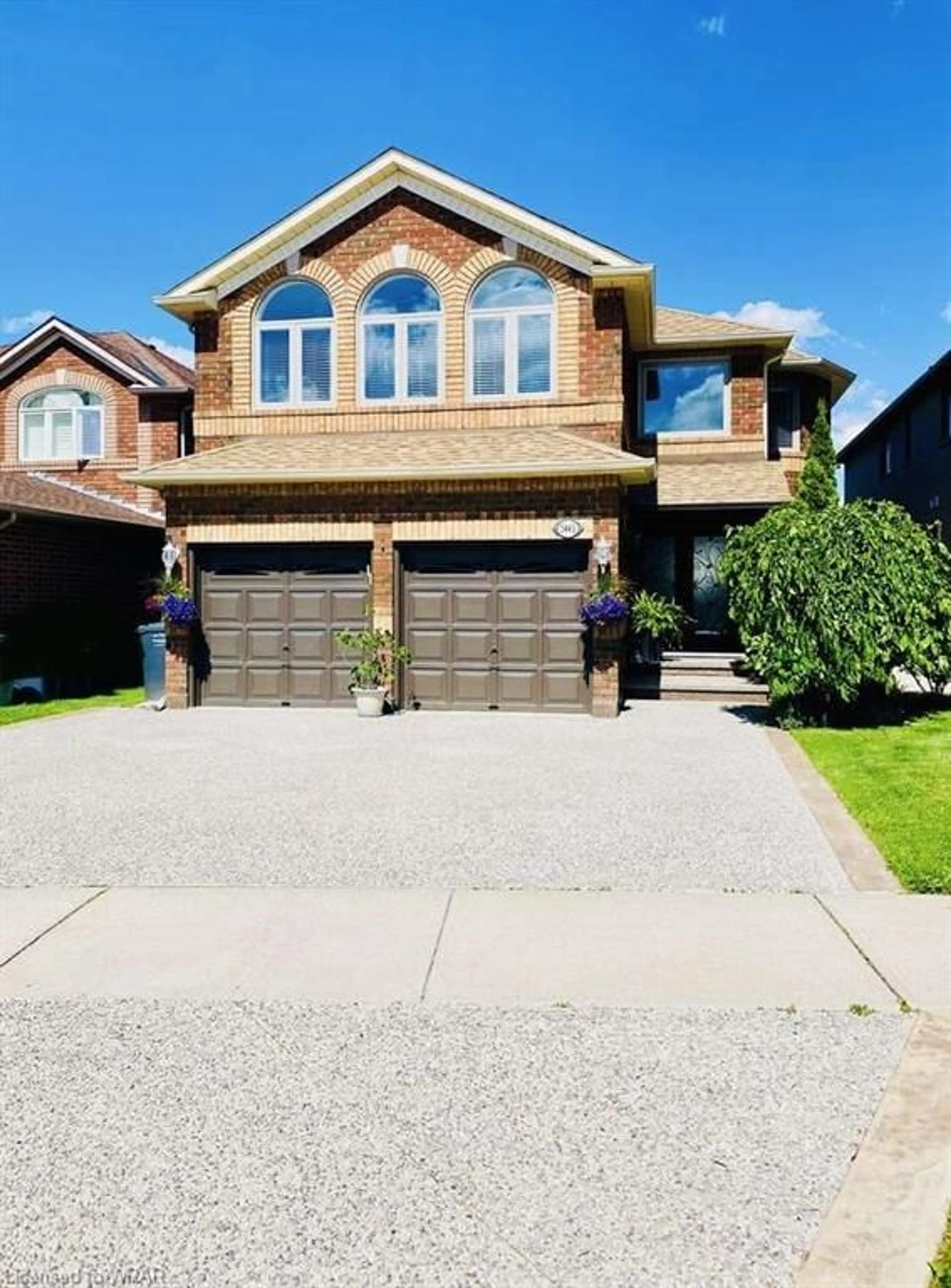 Frontside or backside of a home for 5443 Mcfarren Blvd, Mississauga Ontario L5M 5Y3