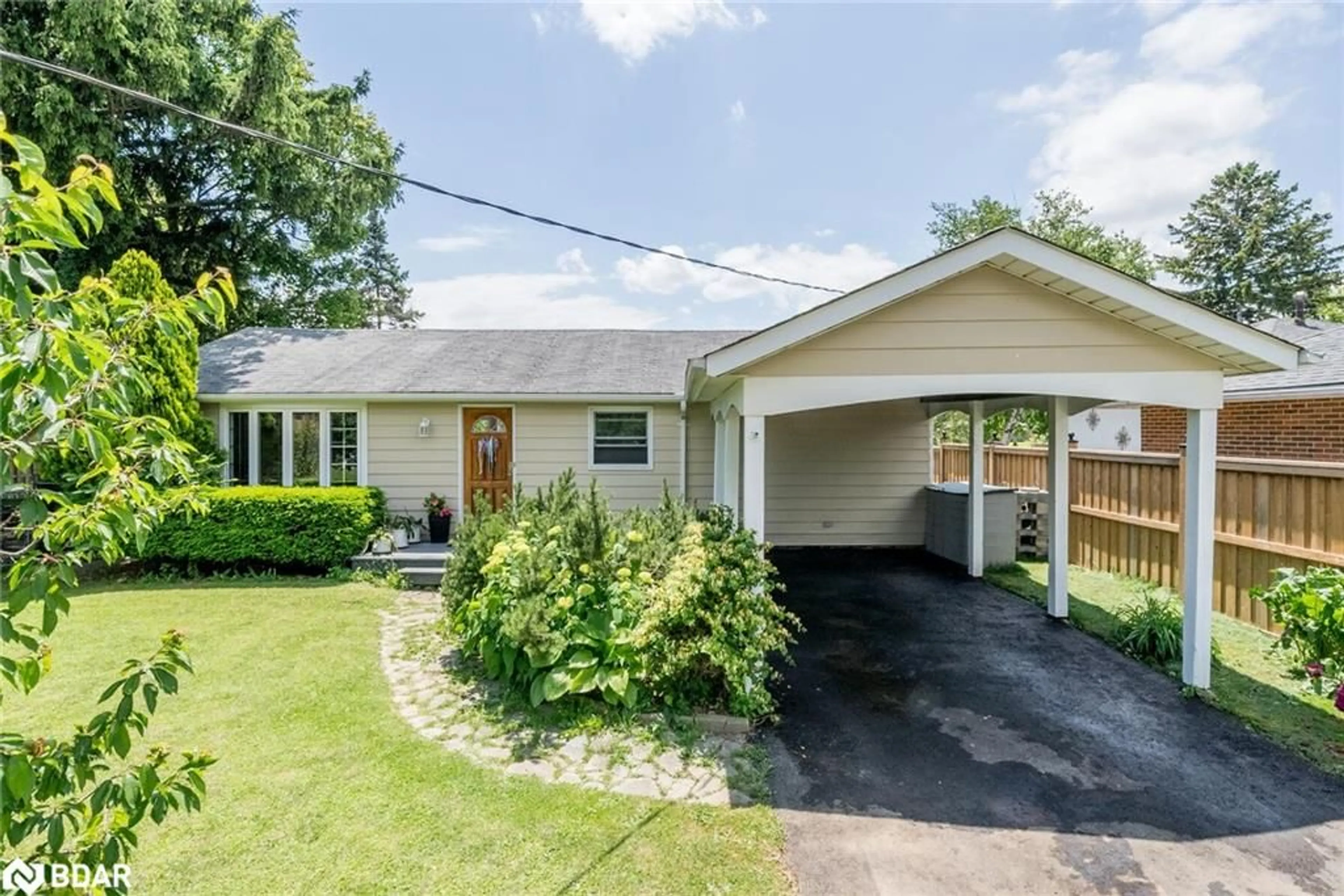 Frontside or backside of a home for 9 Jessop Crt, Georgetown Ontario L7G 4P2