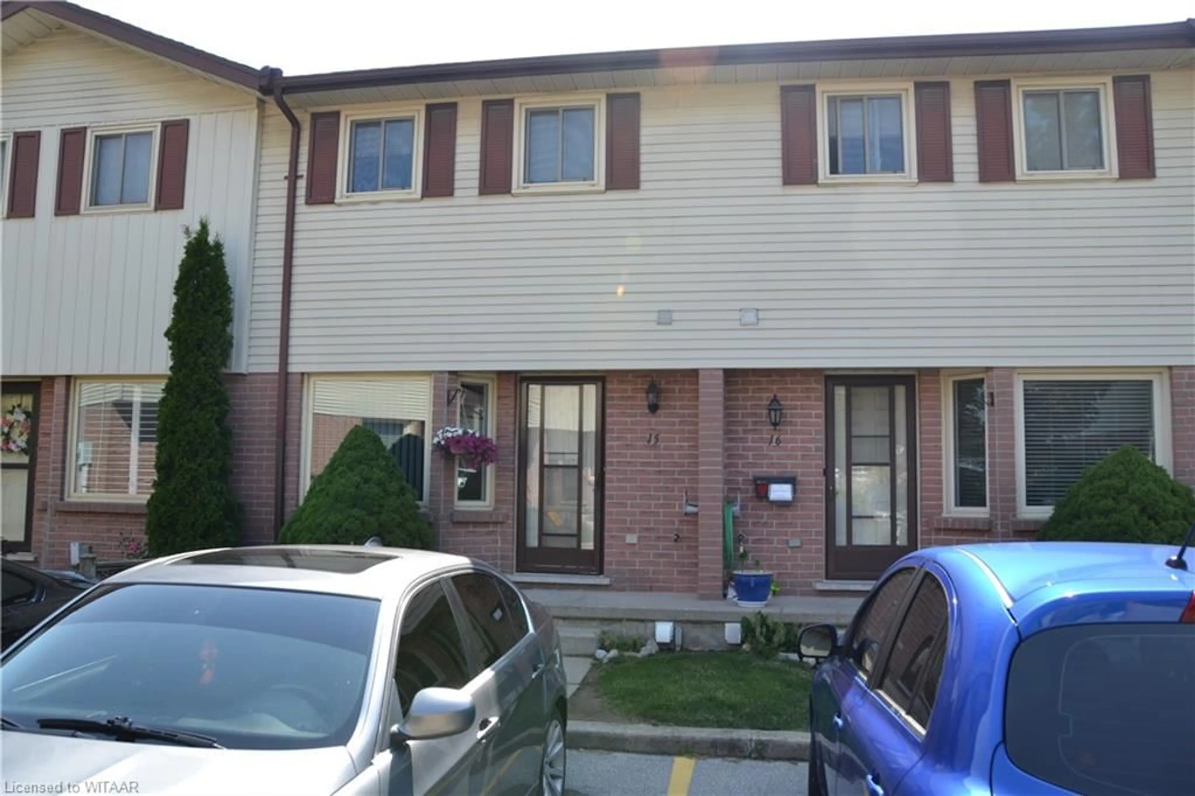 Outside view for 1115 Nellis St #15, Woodstock Ontario N4T 1P6