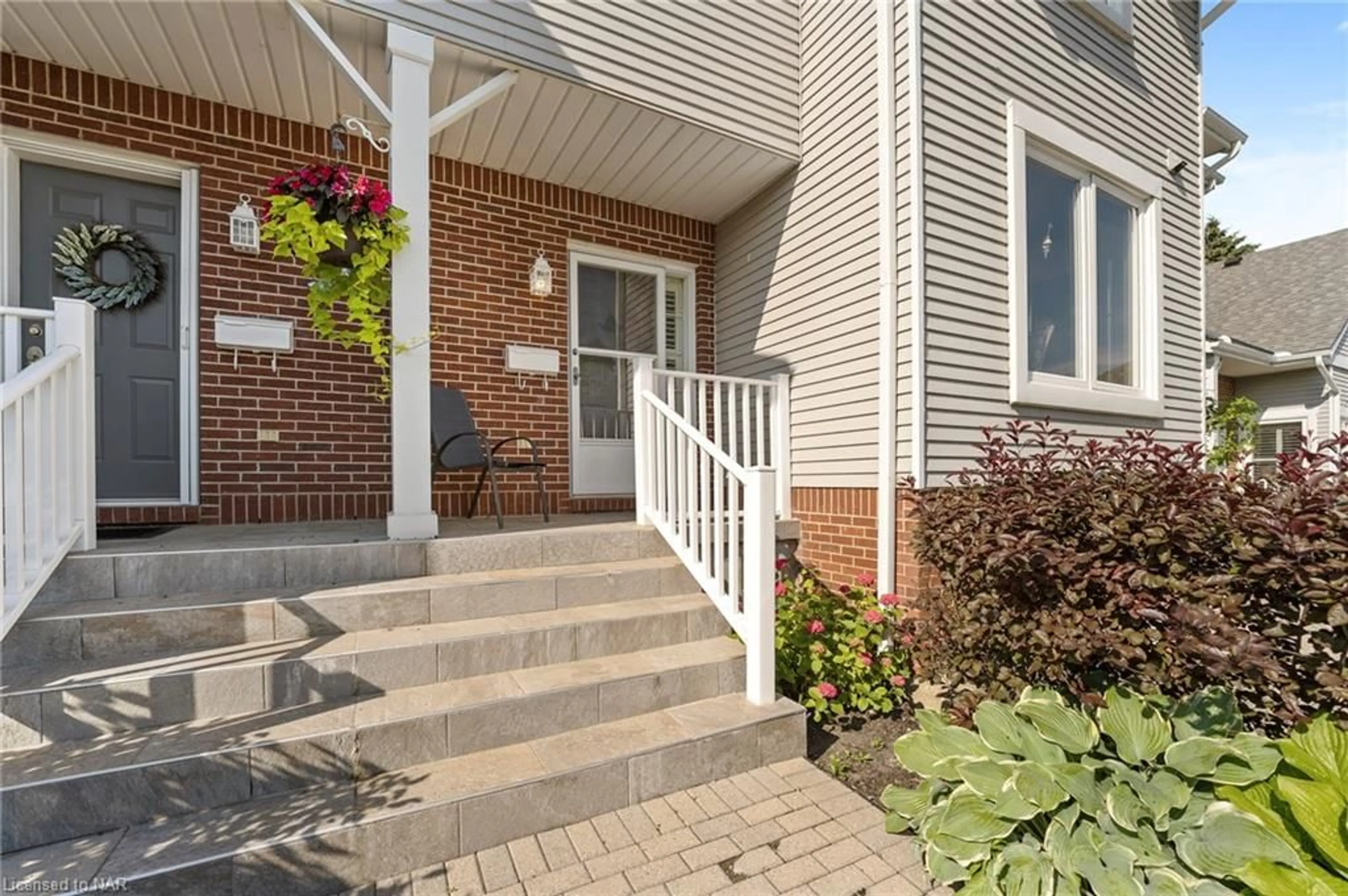 A pic from exterior of the house or condo for 15 Lakeside Dr #41, St. Catharines Ontario L2M 1P3