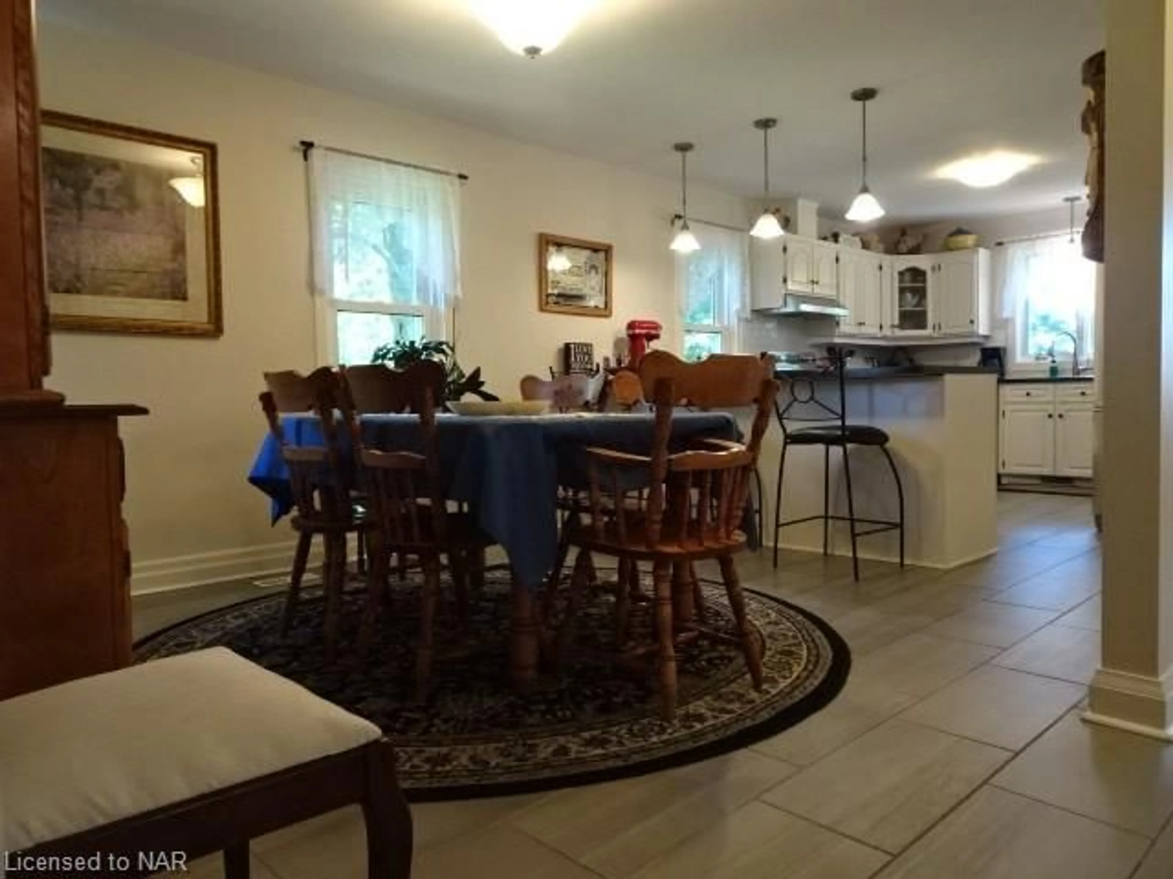 Dining room, wood floors, cottage for 676 Canboro Rd, Fenwick Ontario L0S 1C0