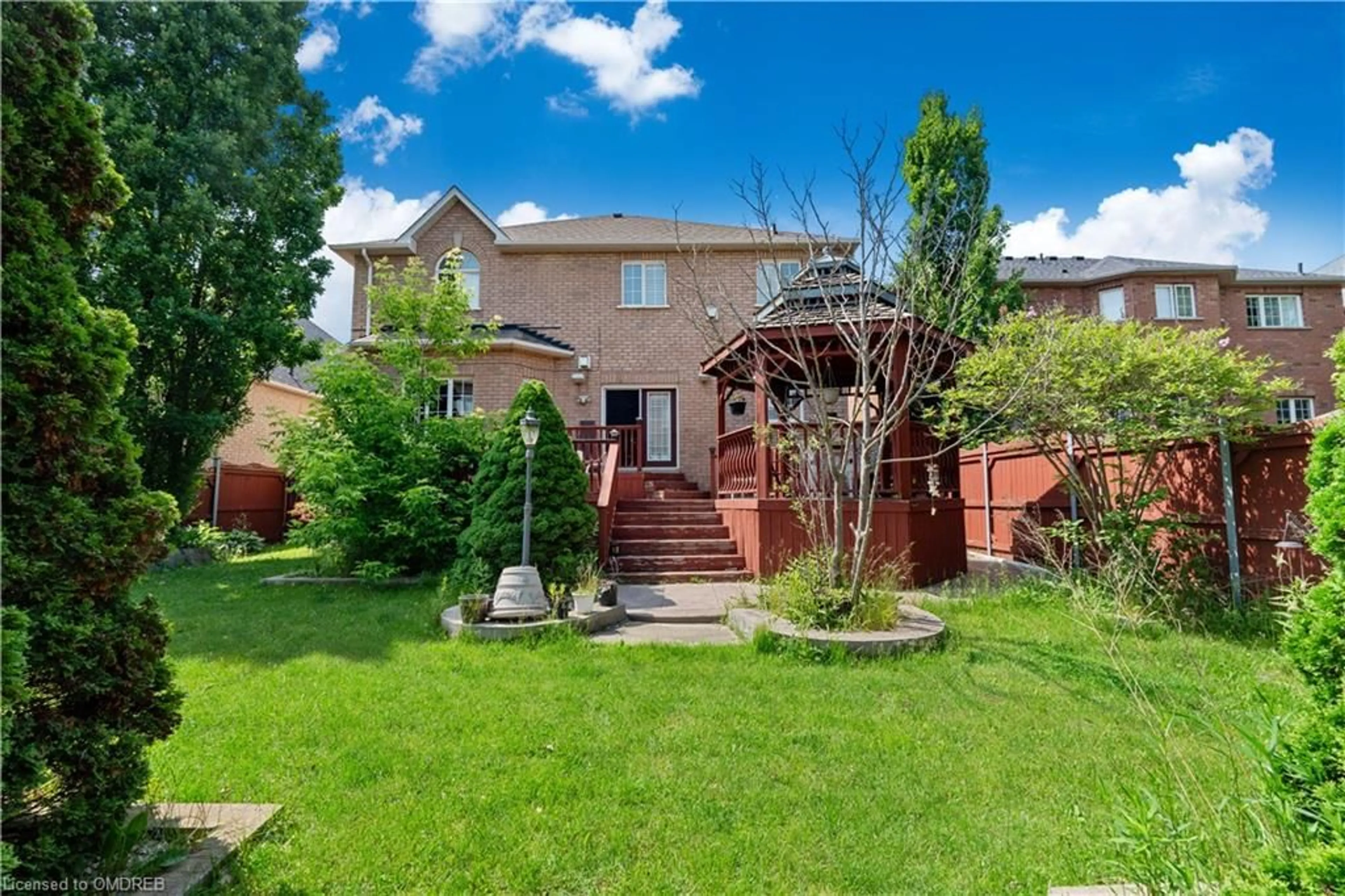 Outside view for 2592 Northridge Trail, Oakville Ontario L6H 7L5