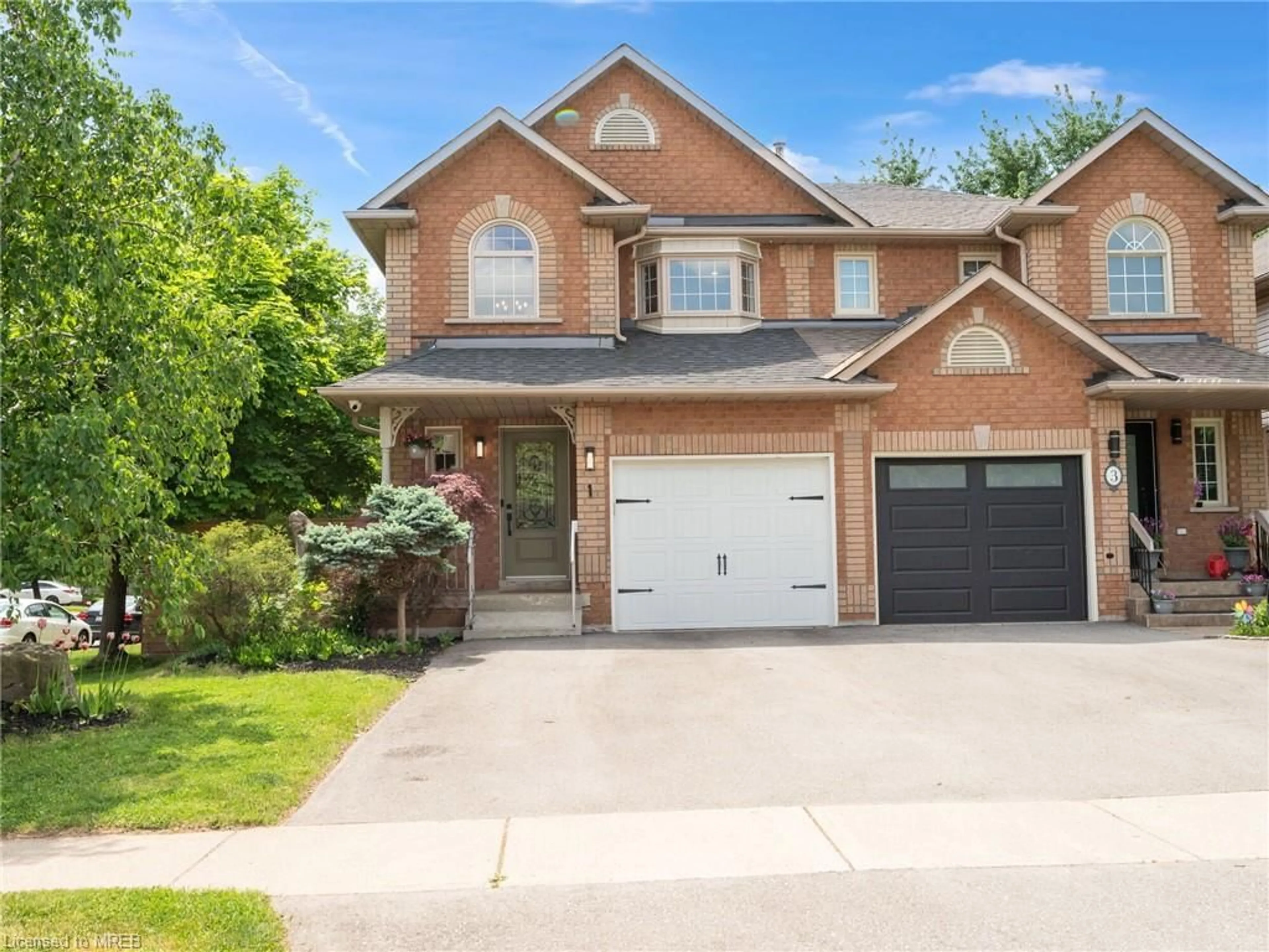 Frontside or backside of a home for 1 Harnesworth Cres, Hamilton Ontario L0R 2H6