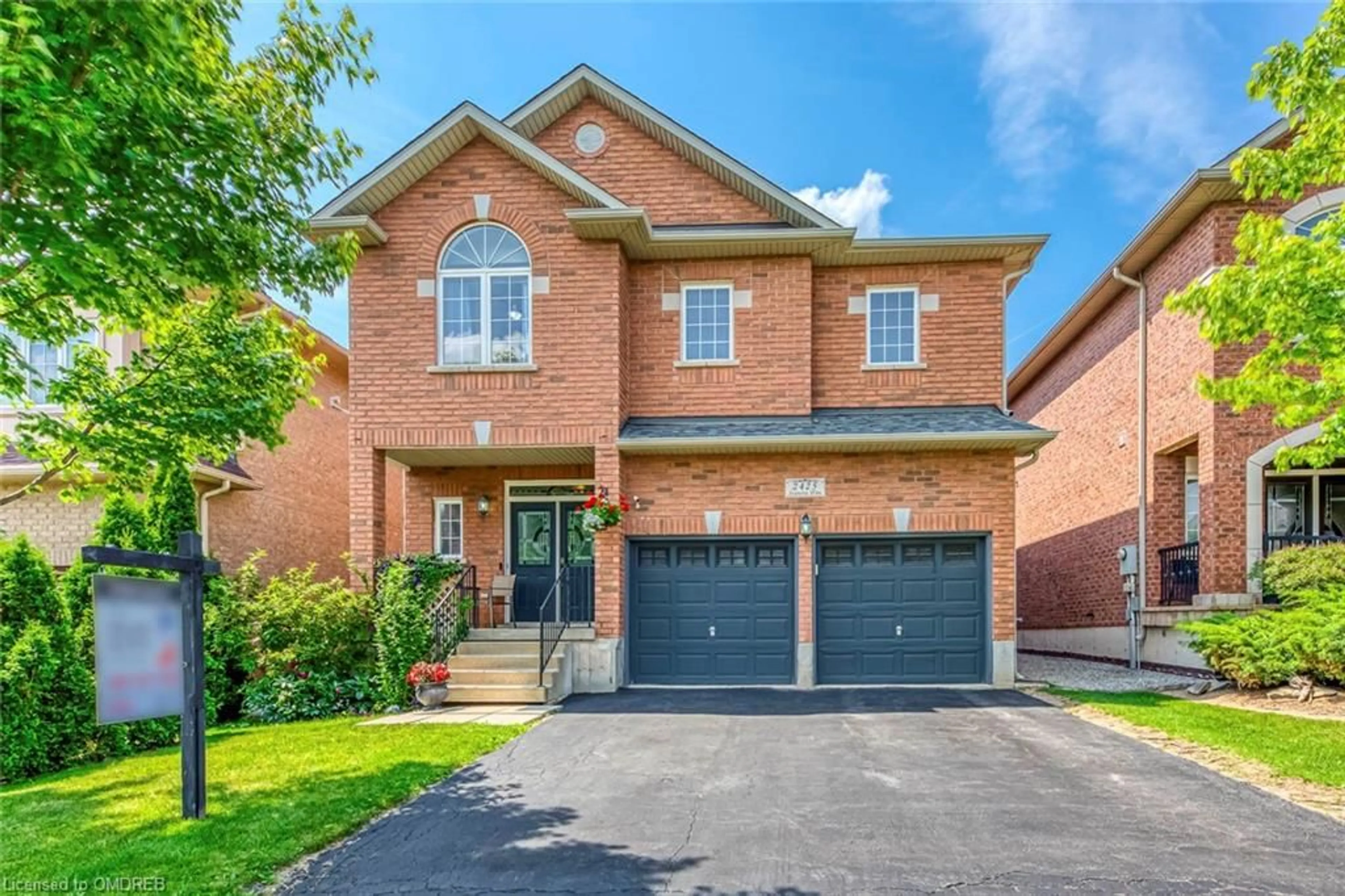 Home with brick exterior material for 2425 Sequoia Way, Oakville Ontario L6M 4Z6