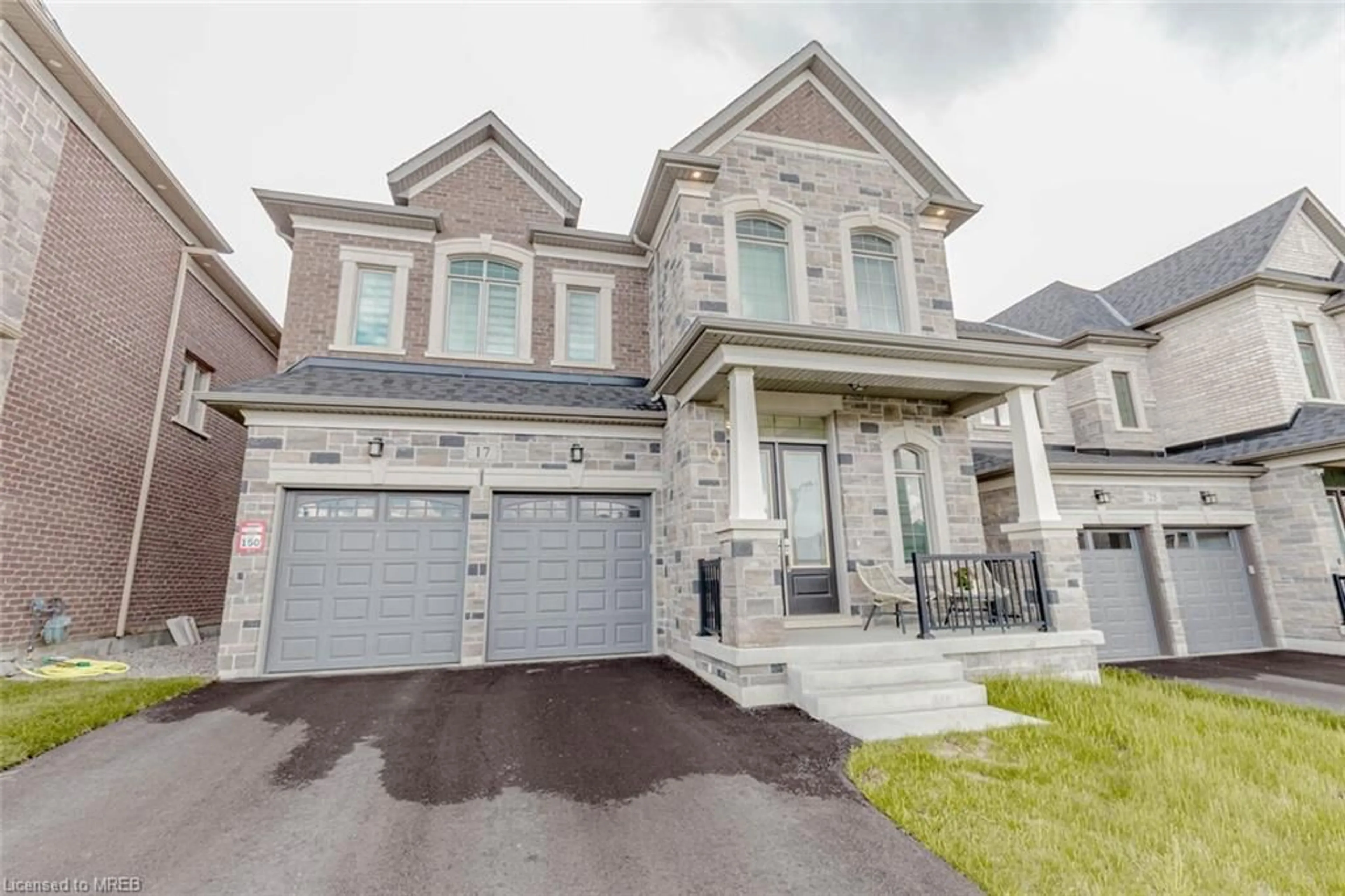 Frontside or backside of a home for 17 Brant Dr, Vaughan Ontario L4L 1A6