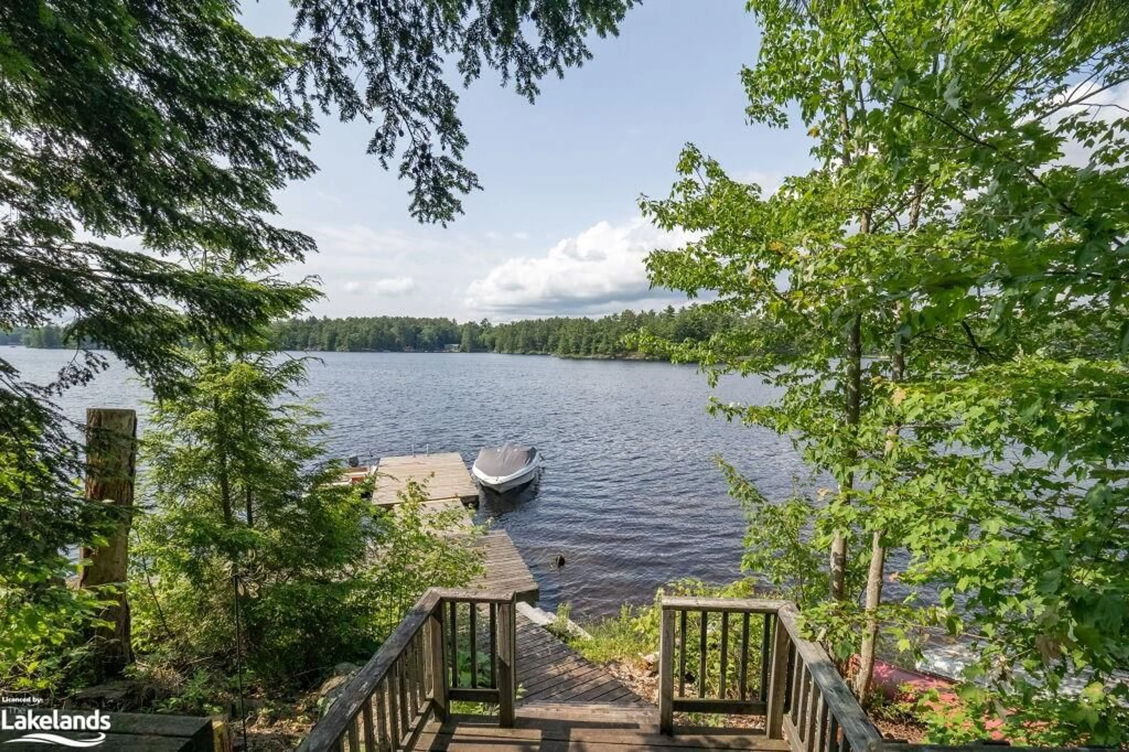 Lakeview for 3 Island 15kl, Gravenhurst Ontario P0E 1G0