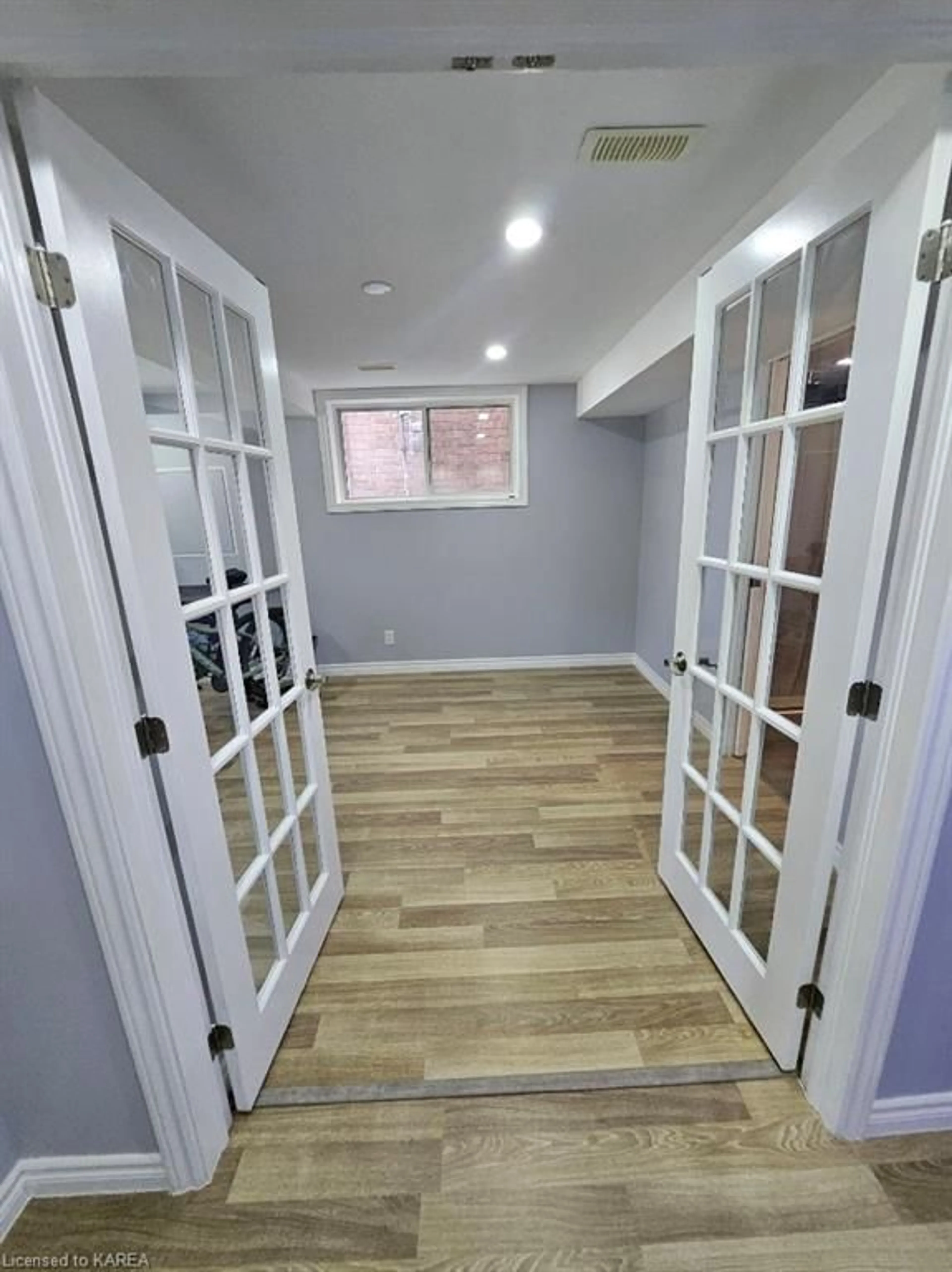 Indoor entryway for 1177 Crossfield Ave, Kingston Ontario K7P 0A2