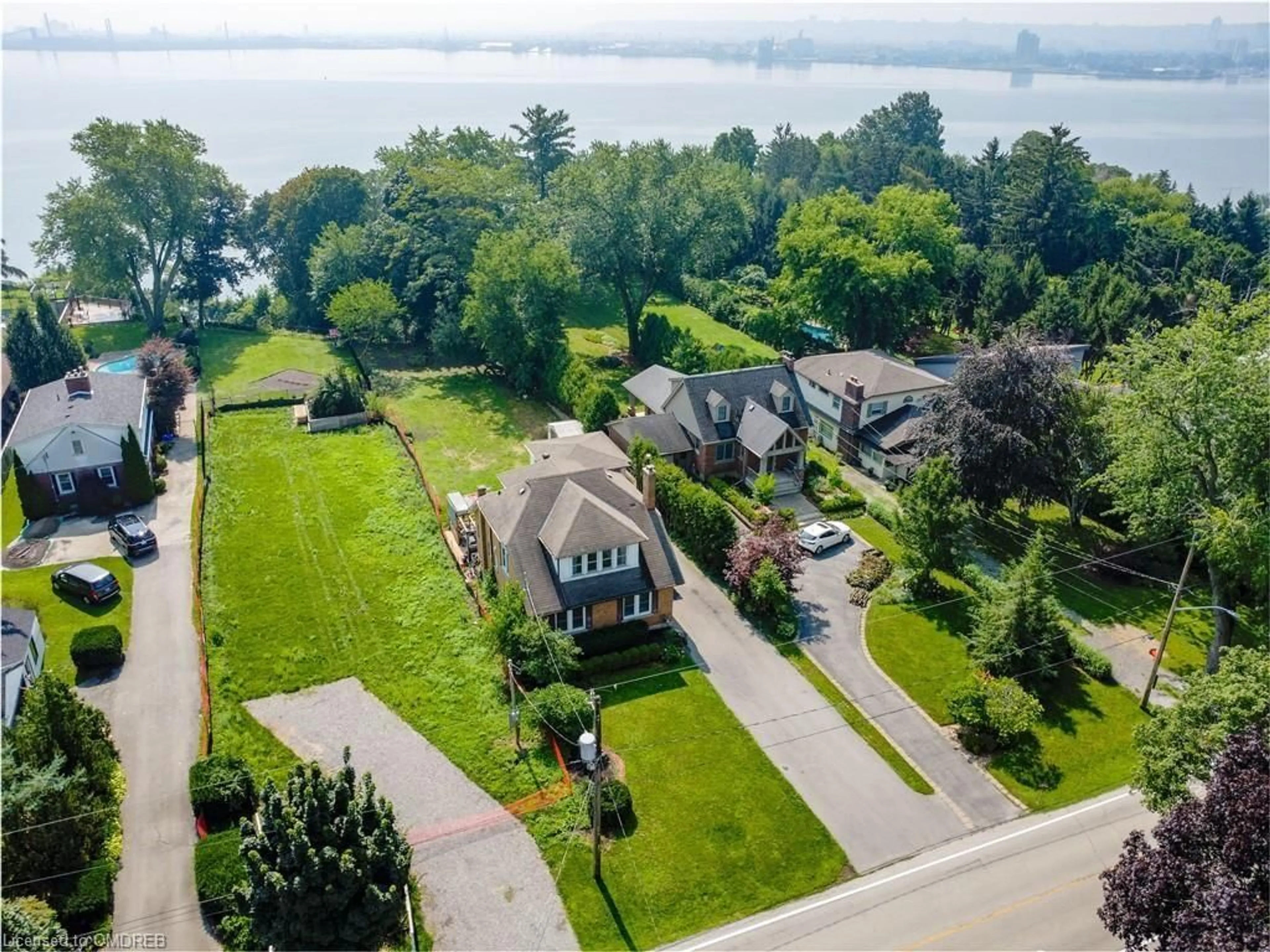 Lakeview for 316 North Shore Blvd, Burlington Ontario L7T 1A4