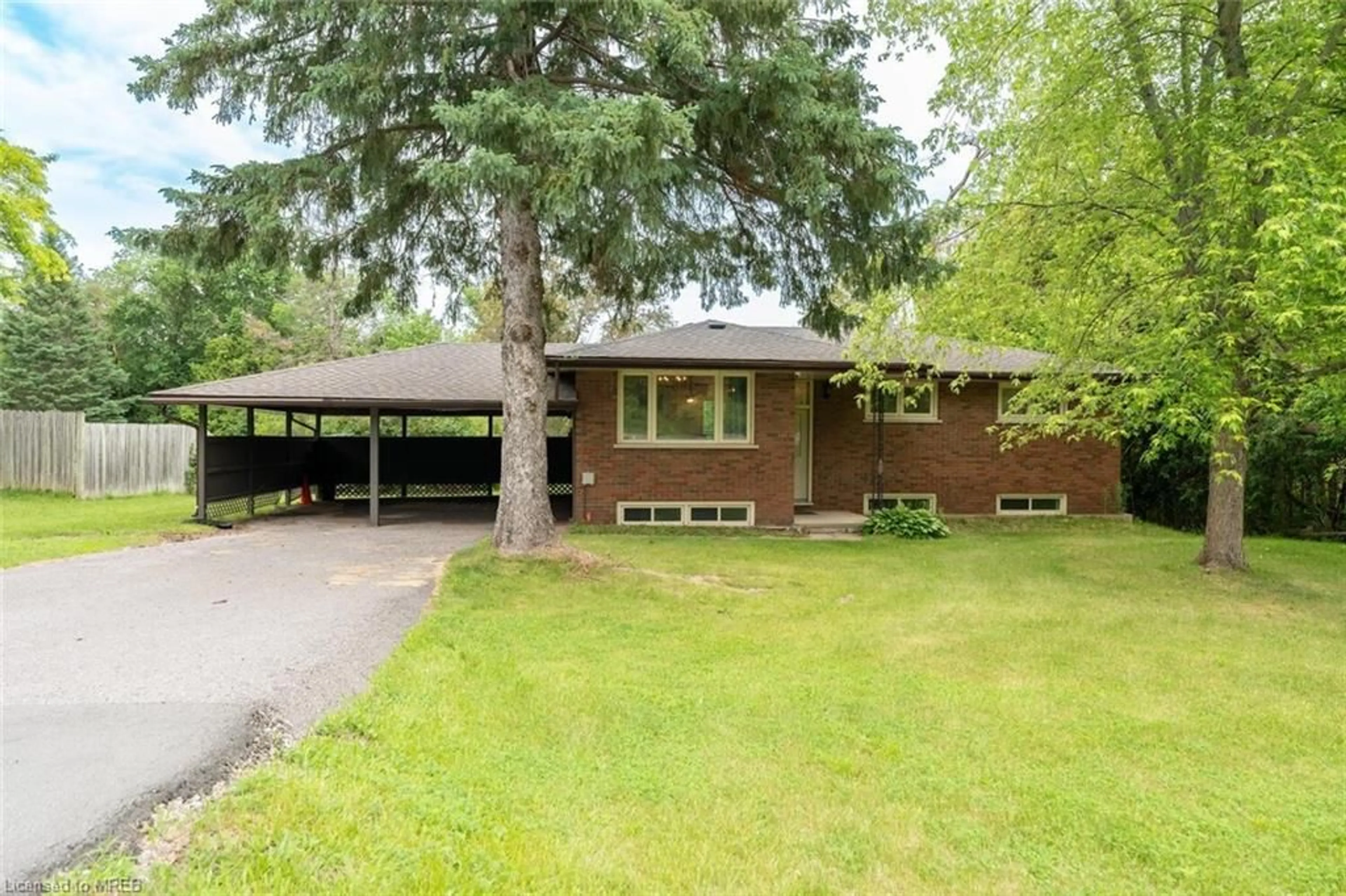 Outside view for 3220 Lakefield Rd, Smith-Ennismore Ontario K9J 6X5