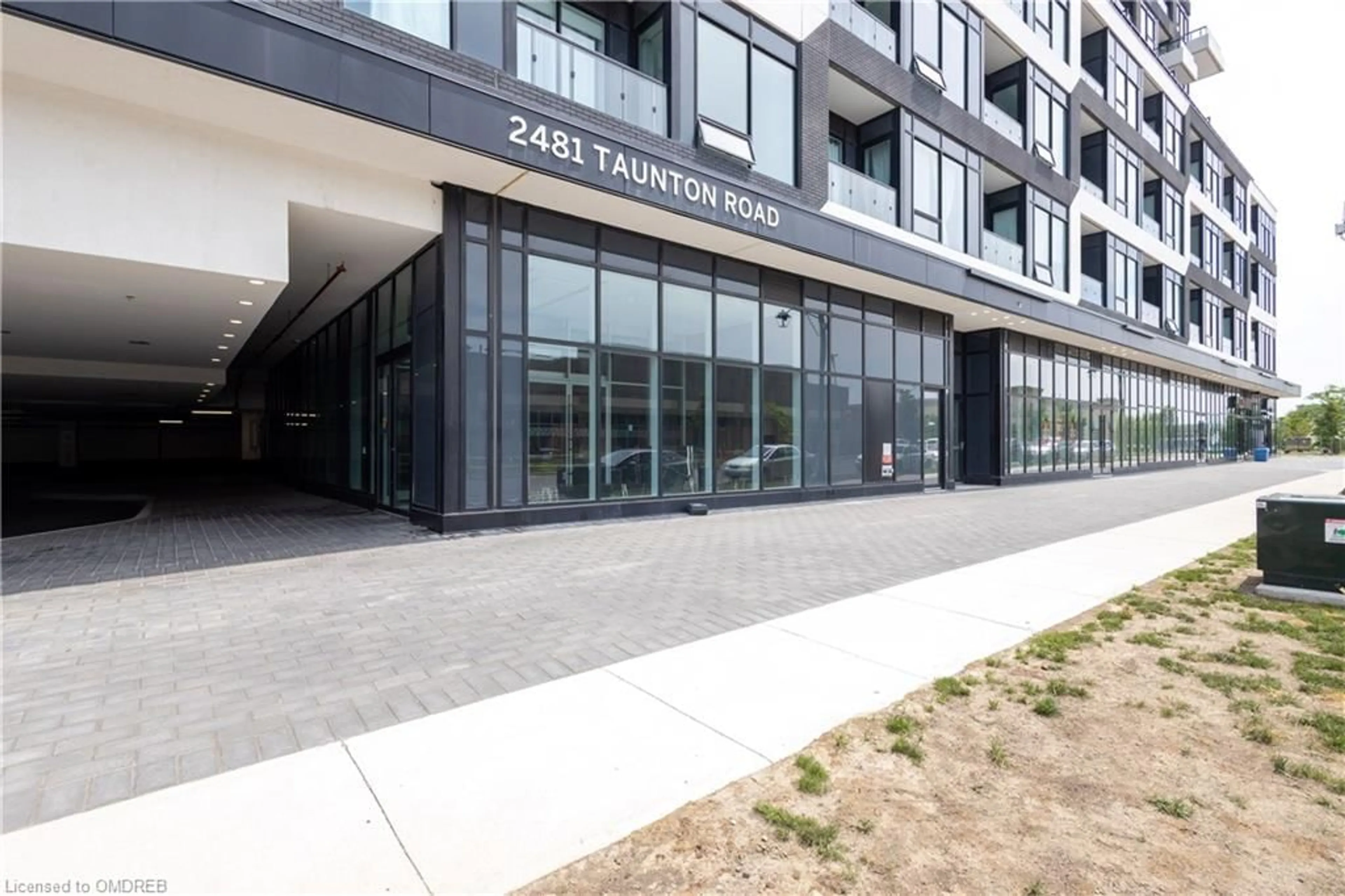 Outside view for 2481 Taunton Rd #1605, Oakville Ontario L6H 3R7