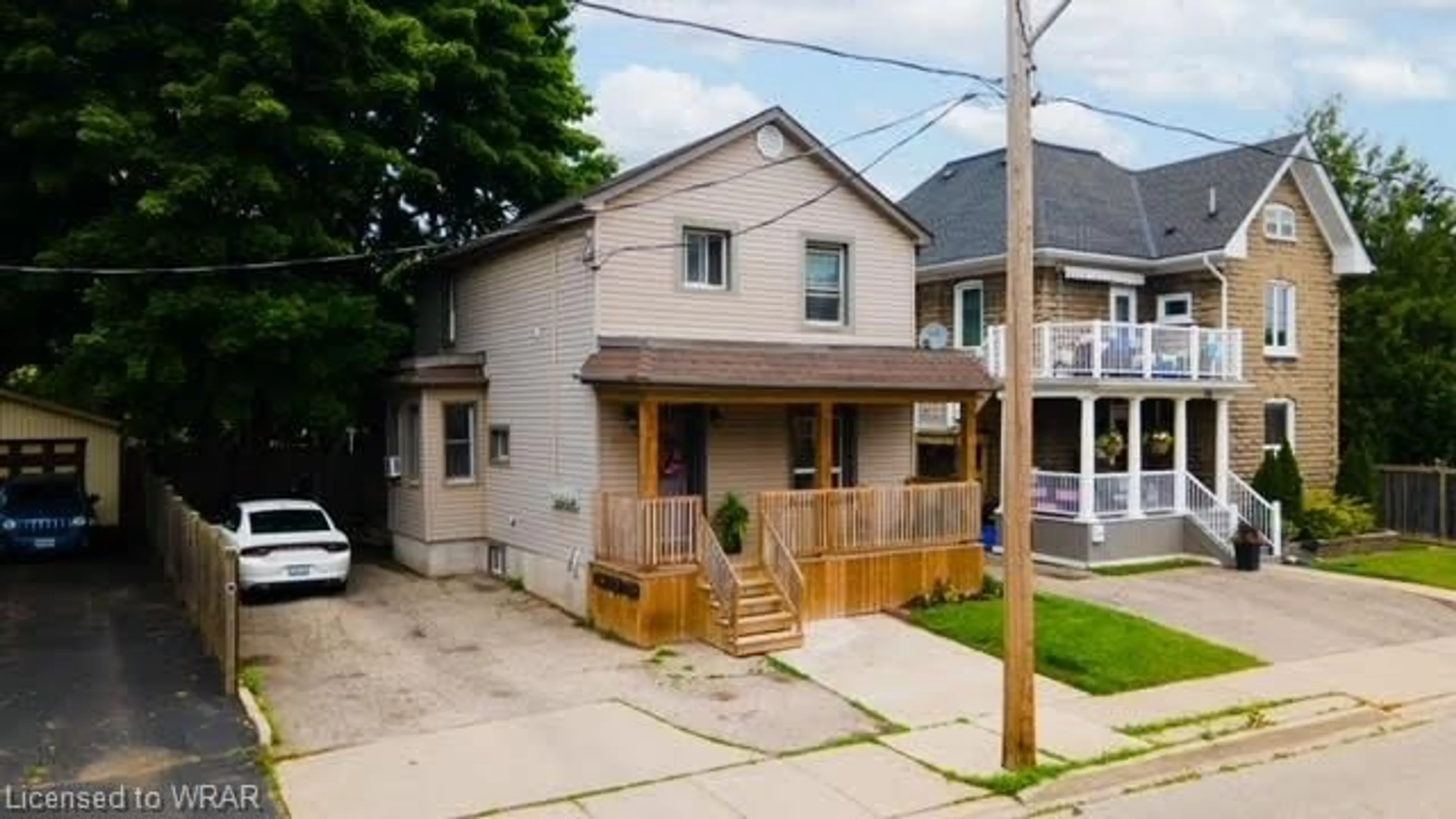 Frontside or backside of a home for 236 Church St, Cambridge Ontario N3H 1V9