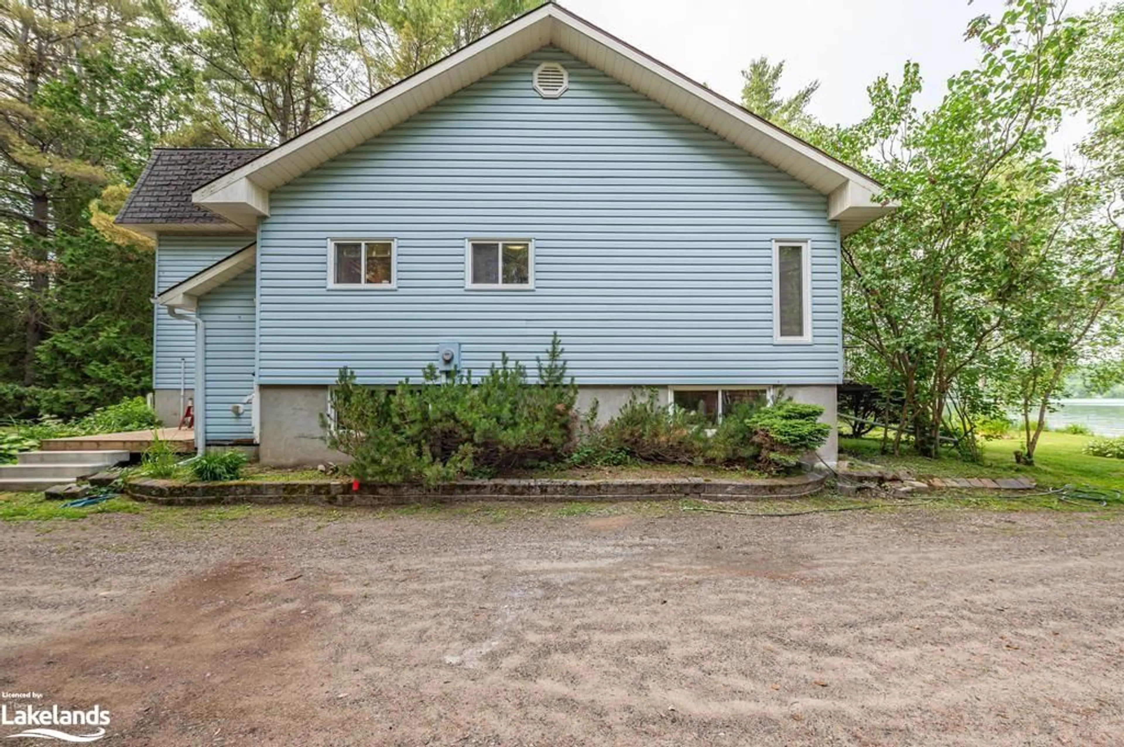 Frontside or backside of a home, cottage for 1015 Blackberry Lane, Minden Ontario K0M 2K0