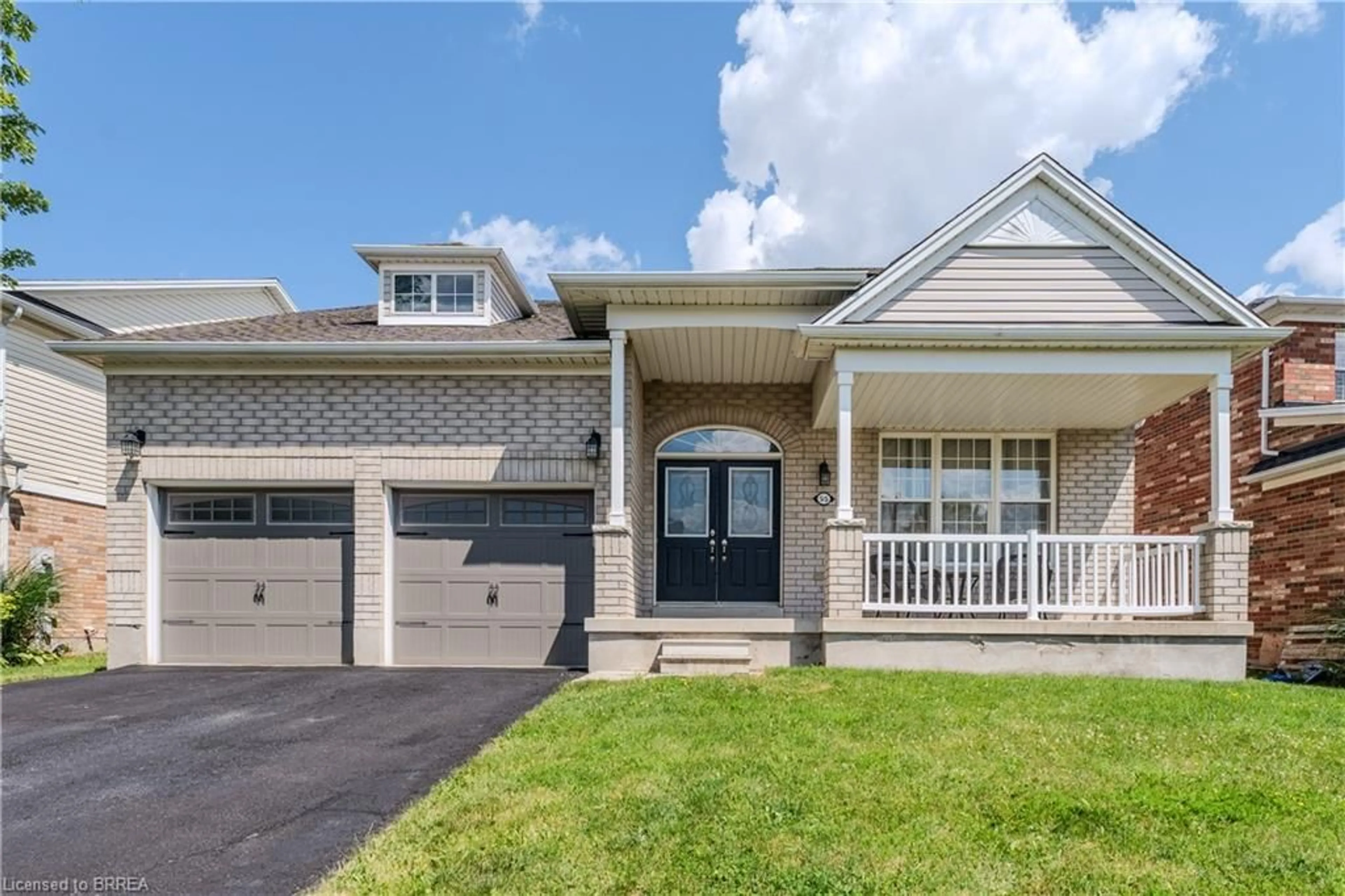 Frontside or backside of a home for 55 Hunter Way, Brantford Ontario N3T 6S6