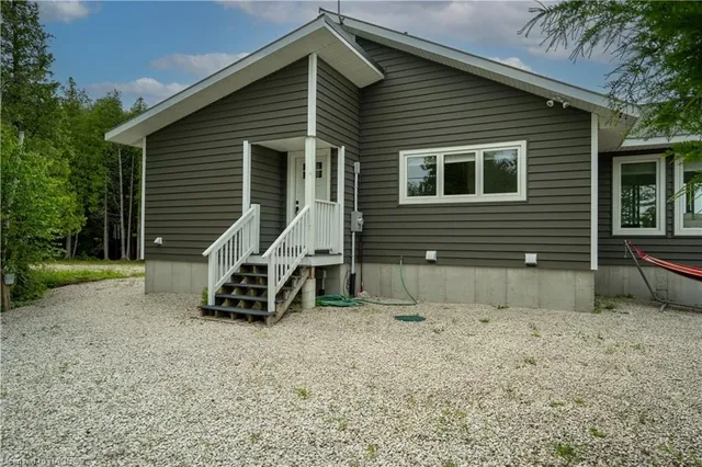 422 Dorcas Bay Rd, Tobermory 2