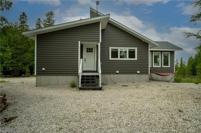 422 Dorcas Bay Rd, Tobermory 5