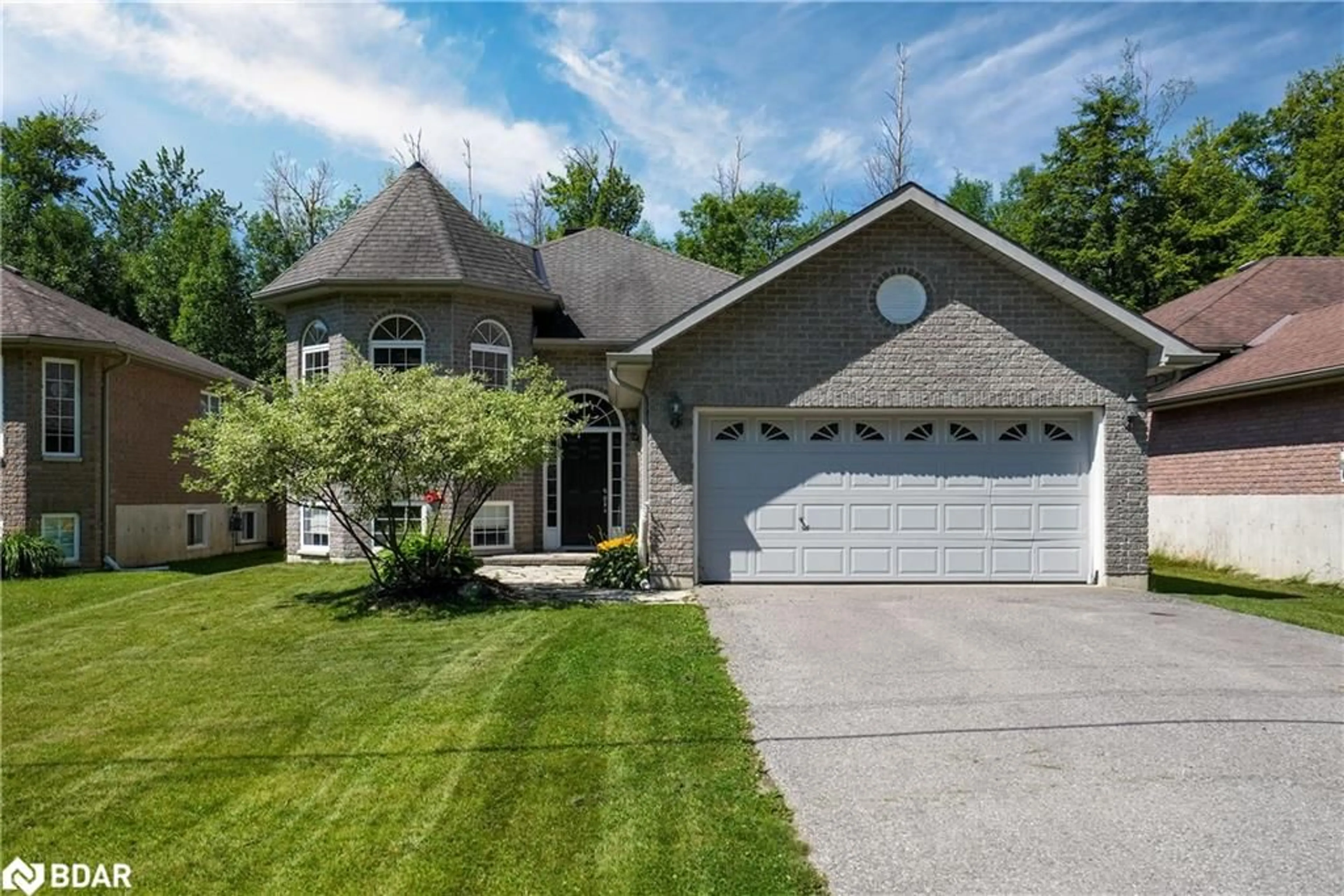 Frontside or backside of a home for 3242 Goldstein Rd, Washago Ontario L0K 2B0