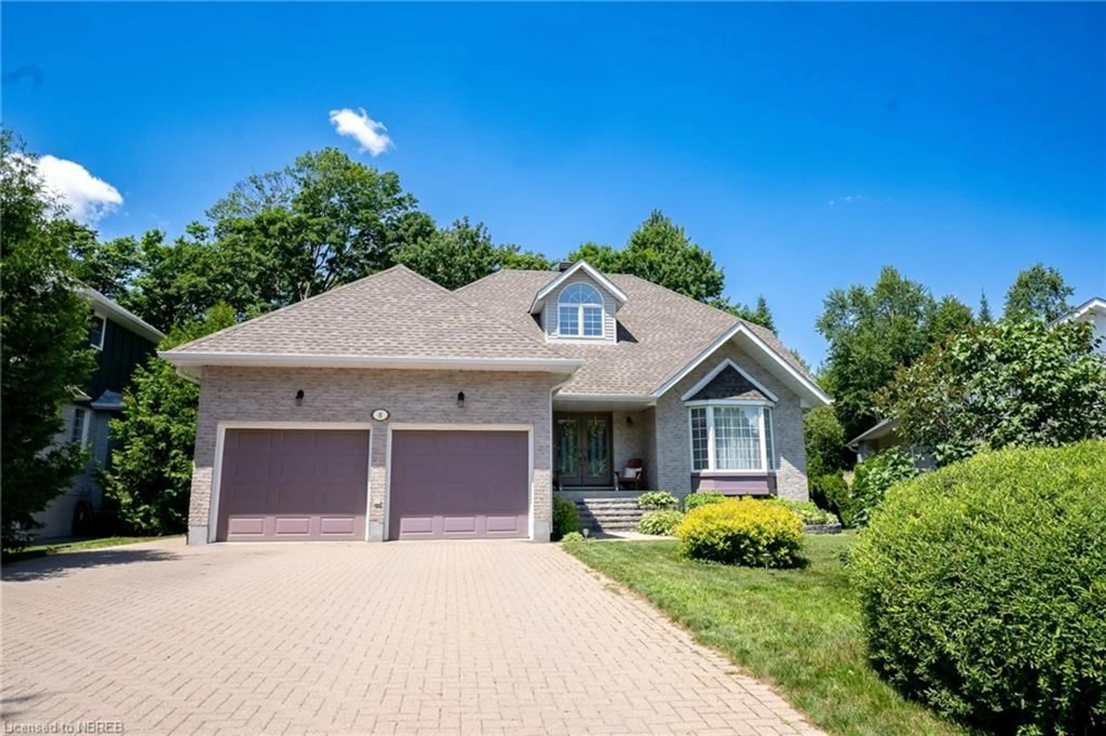 Frontside or backside of a home for 8 Christopher Crt, North Bay Ontario P1C 1M6