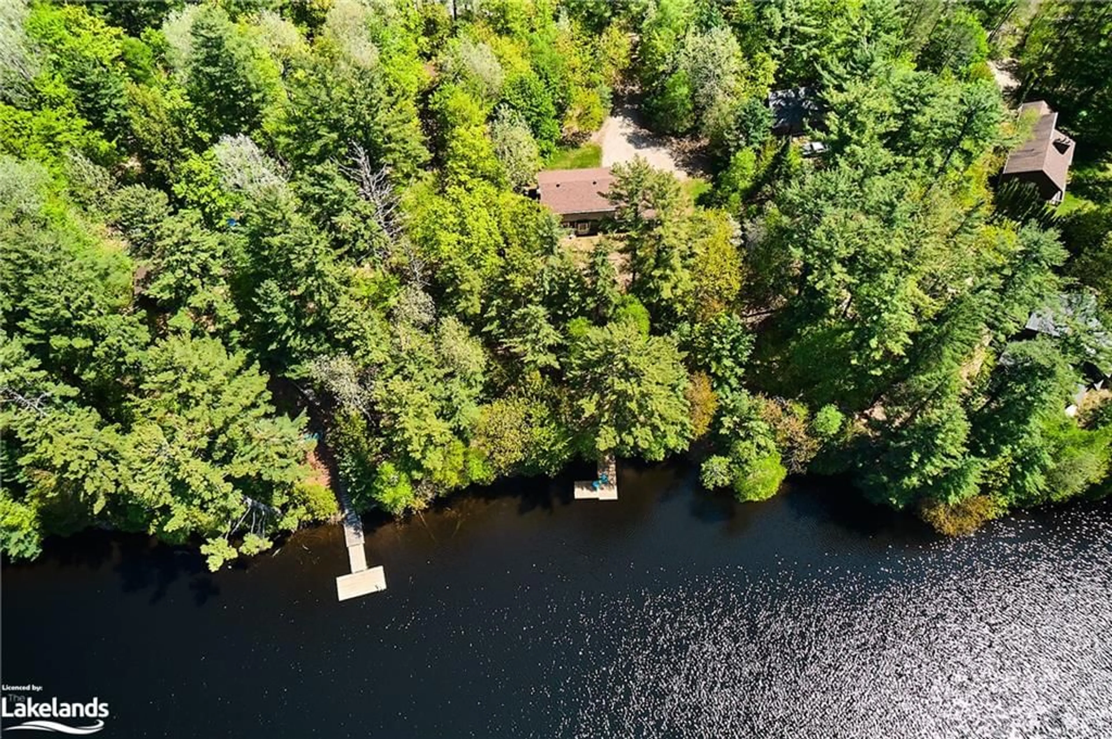 Cottage for 730 North Waseosa Lake Rd, Huntsville Ontario P1H 2J4