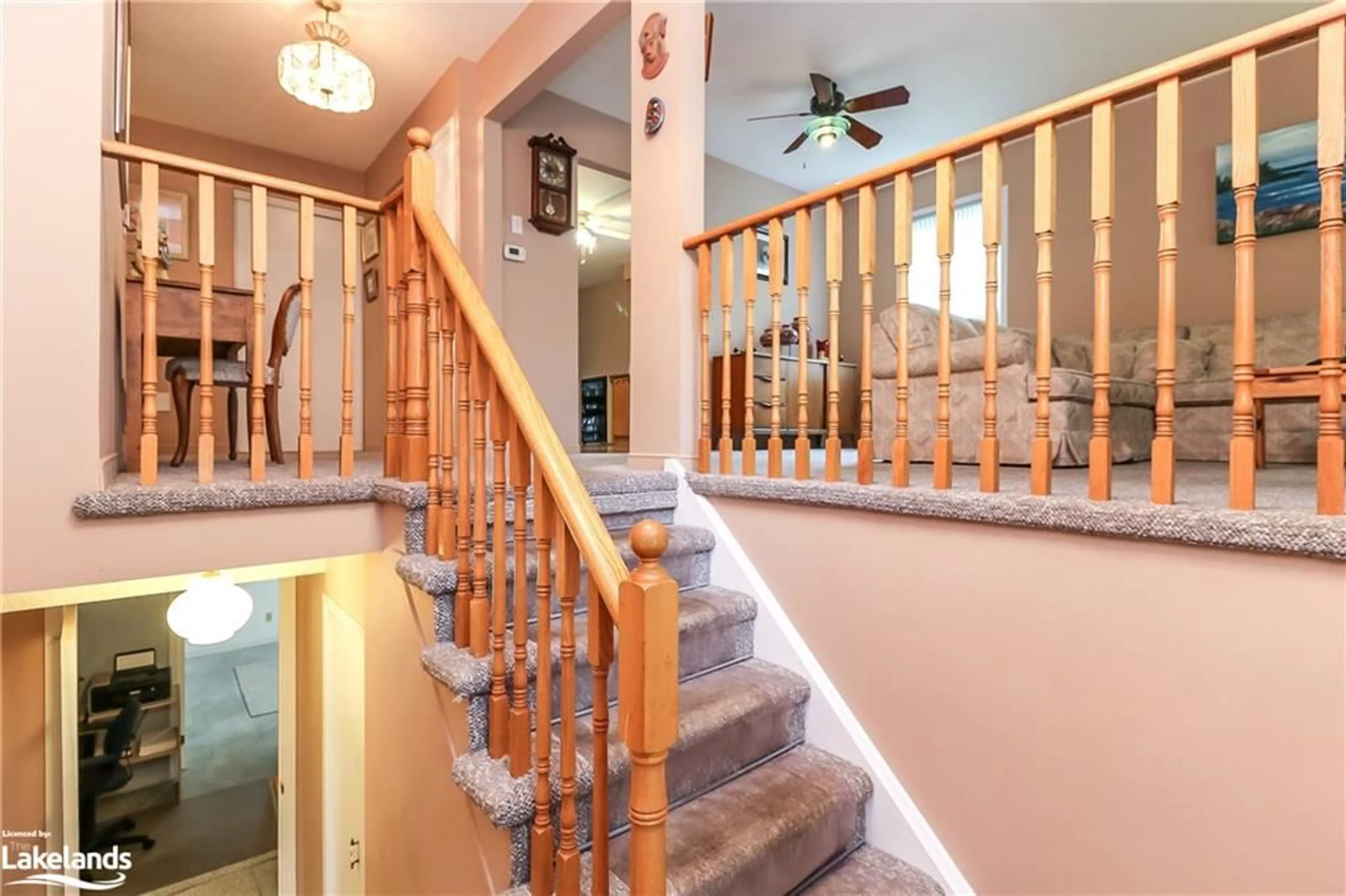 Stairs for 11 Evergreen Cres, Wasaga Beach Ontario L9Z 1B6