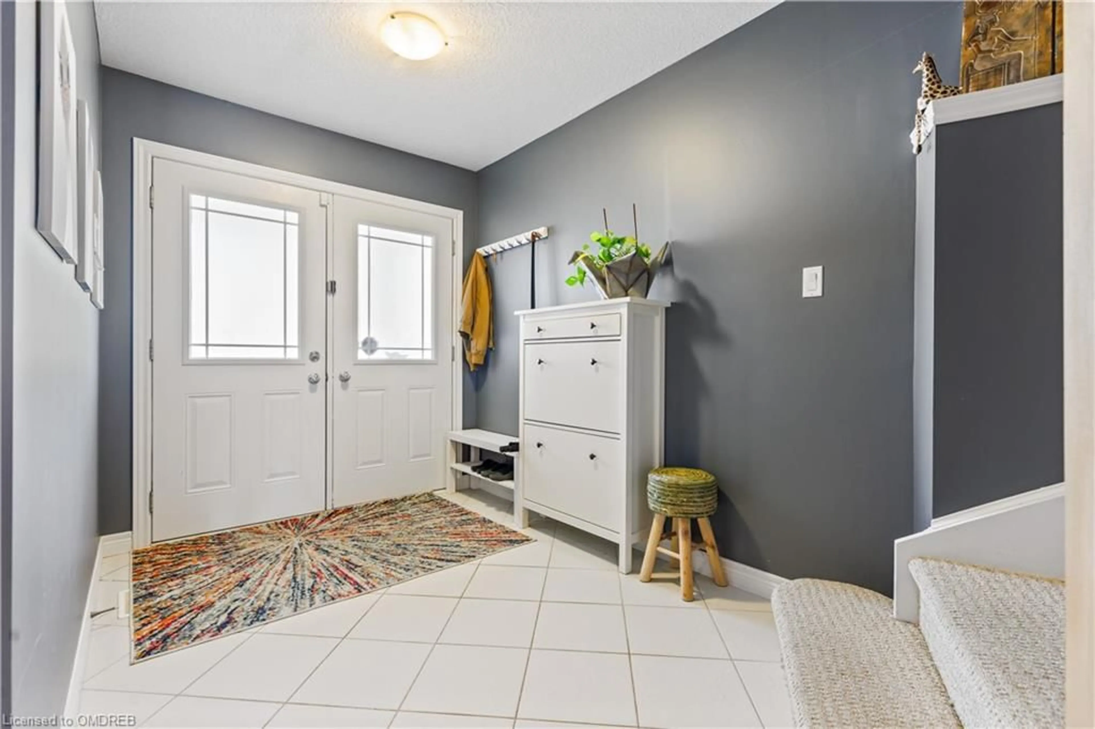 Indoor entryway for 1831 Reilly Walk, London Ontario N5X 0H9