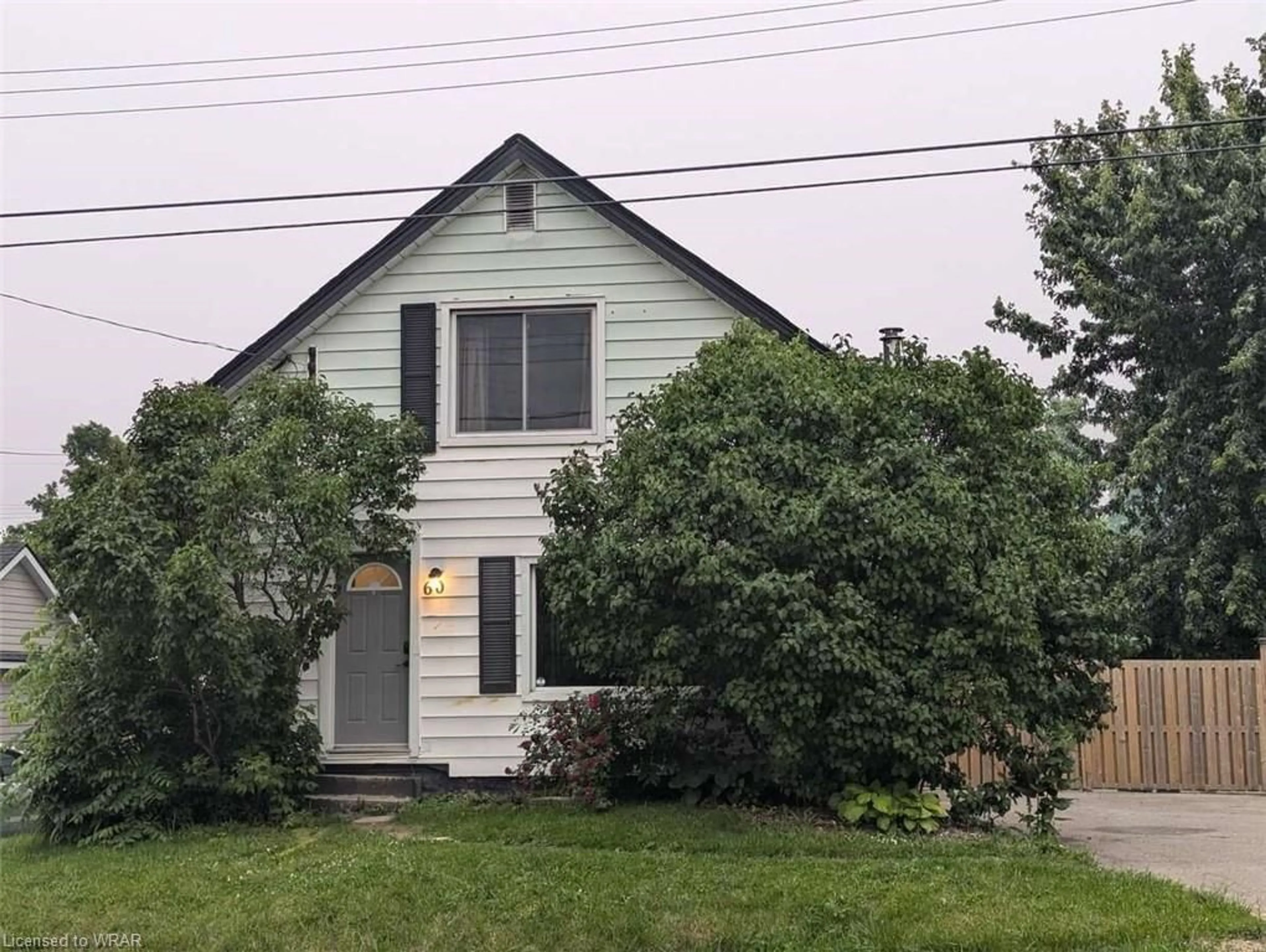 Frontside or backside of a home for 60 Mud St, Hamilton Ontario L8J 1R5
