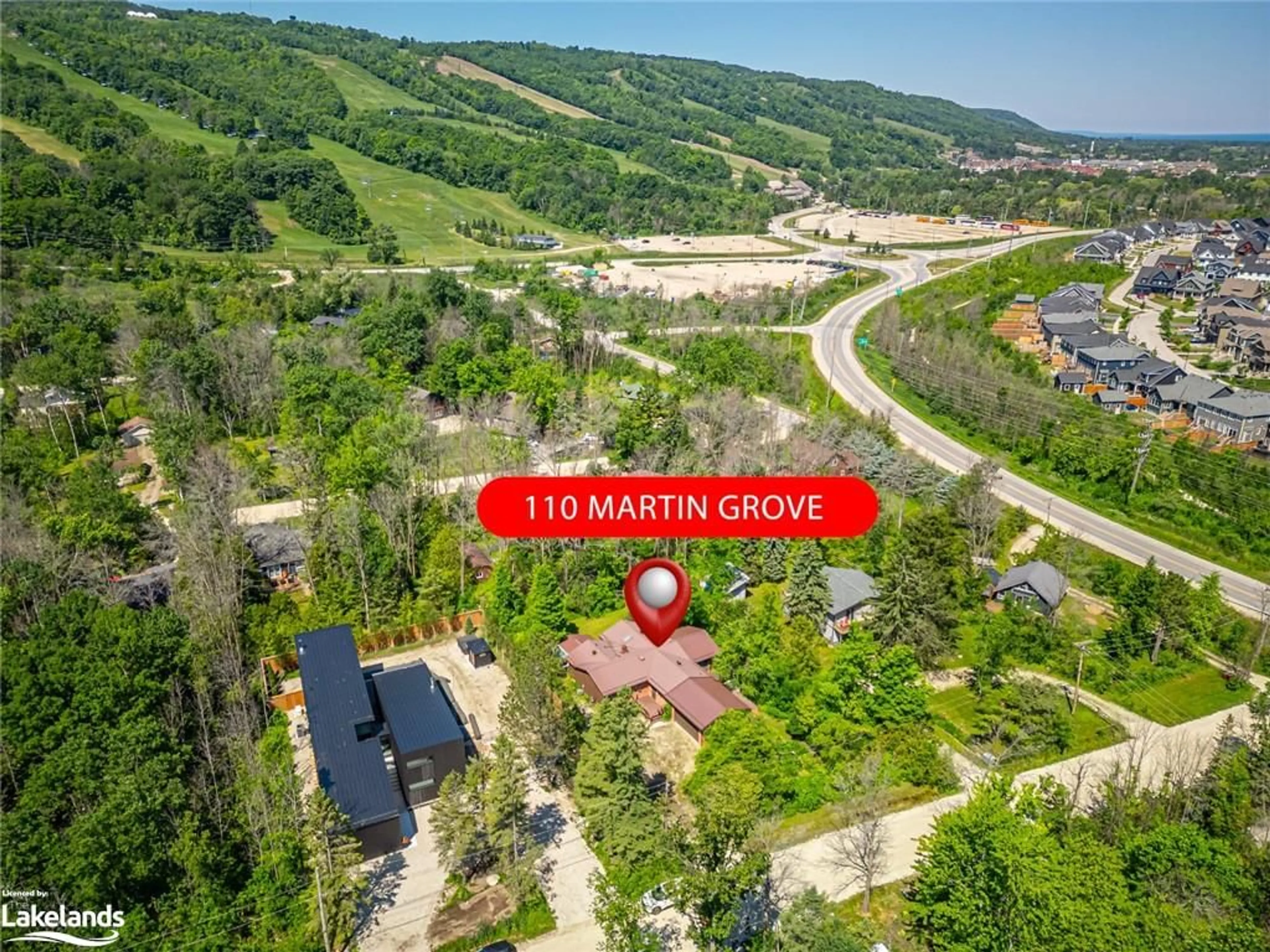 A pic from exterior of the house or condo, the street view for 110 Martin Grove, The Blue Mountains Ontario L9Y 0N5