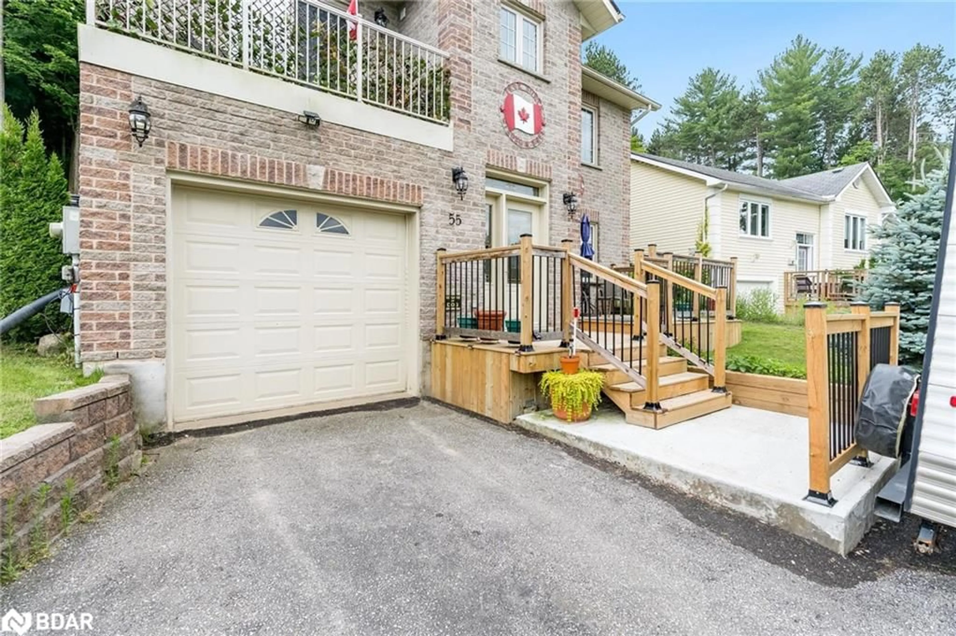 A pic from exterior of the house or condo for 55 Therrien Crt, Penetanguishene Ontario L9M 1P6