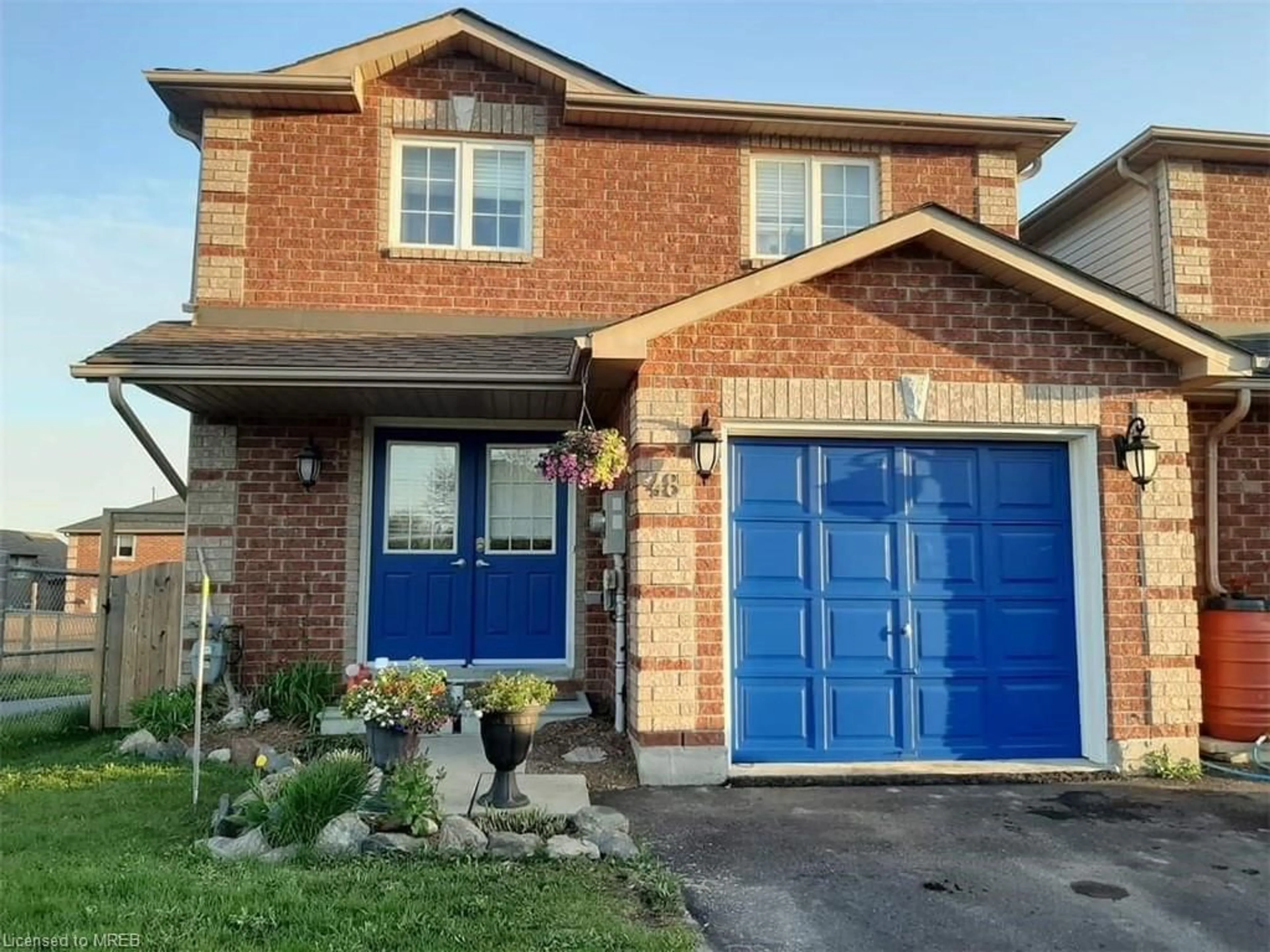 Home with brick exterior material for 48 Dunsmore Lane, Barrie Ontario L4M 6Z9