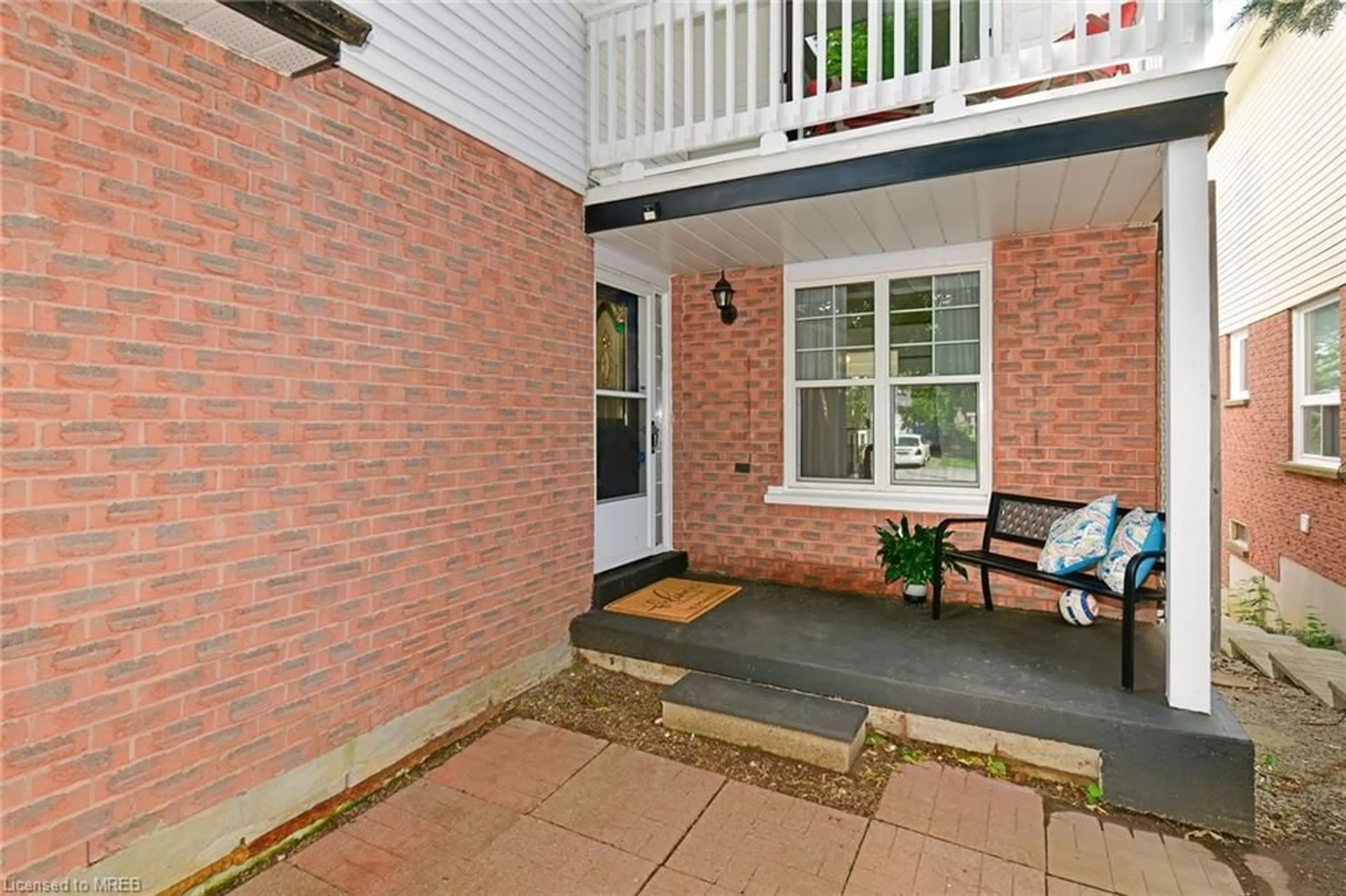 Patio for 2148 Blue Ridge Cres, Pickering Ontario L1X 2M7