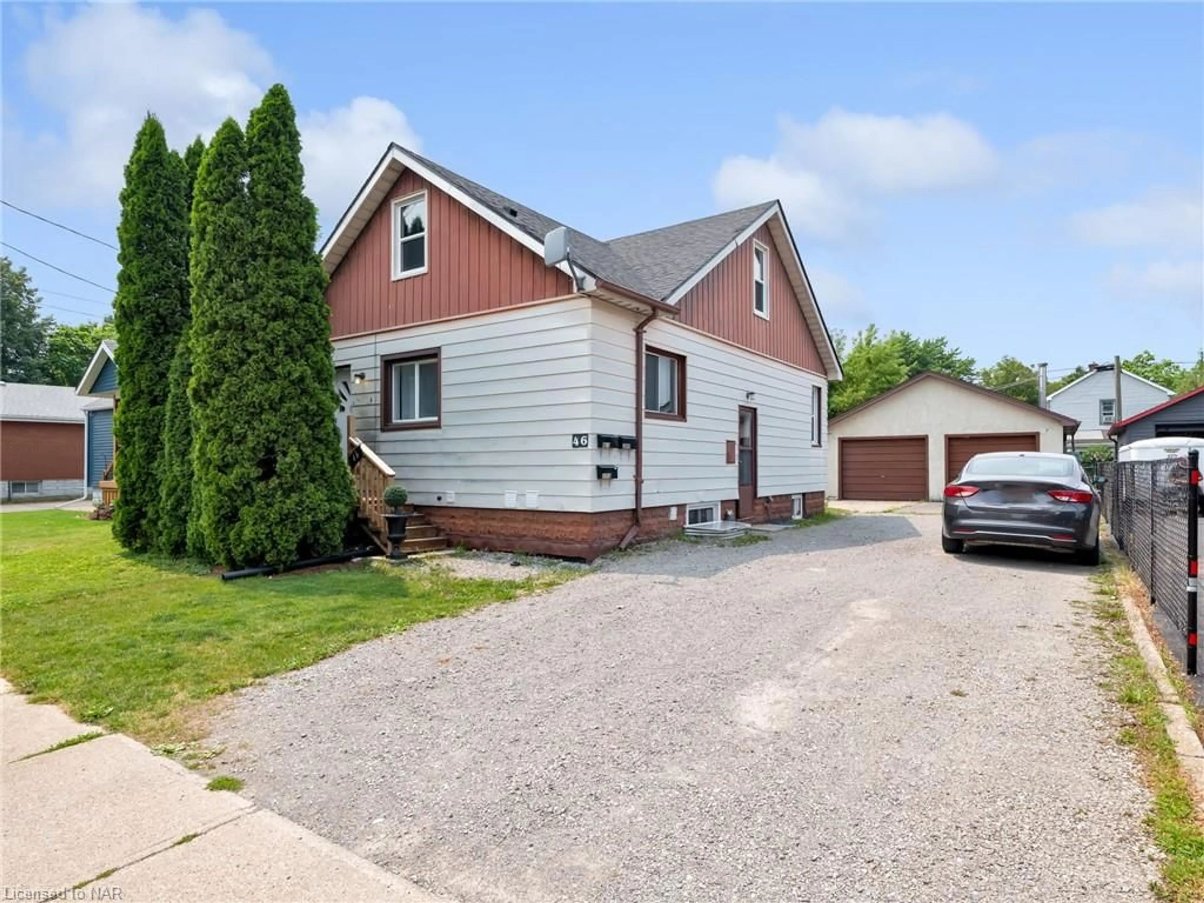 Frontside or backside of a home for 46 Commercial St, Welland Ontario L3B 2P4