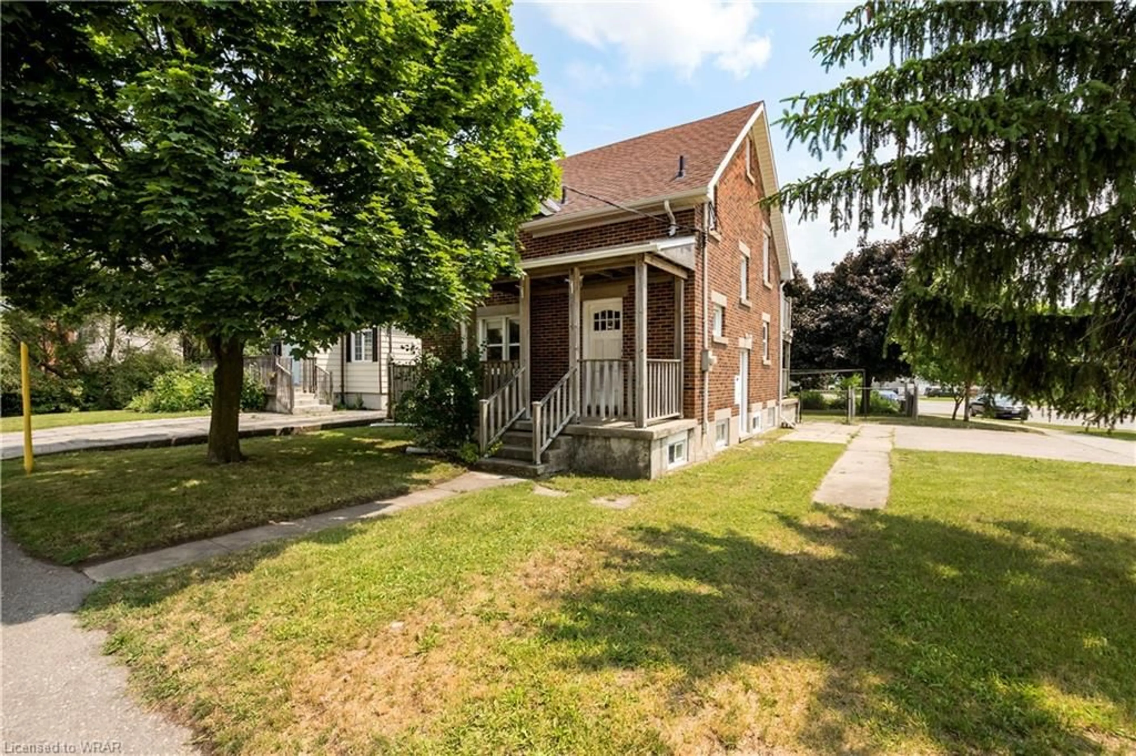 Frontside or backside of a home for 404 Lancaster St, Kitchener Ontario N2H 4V9