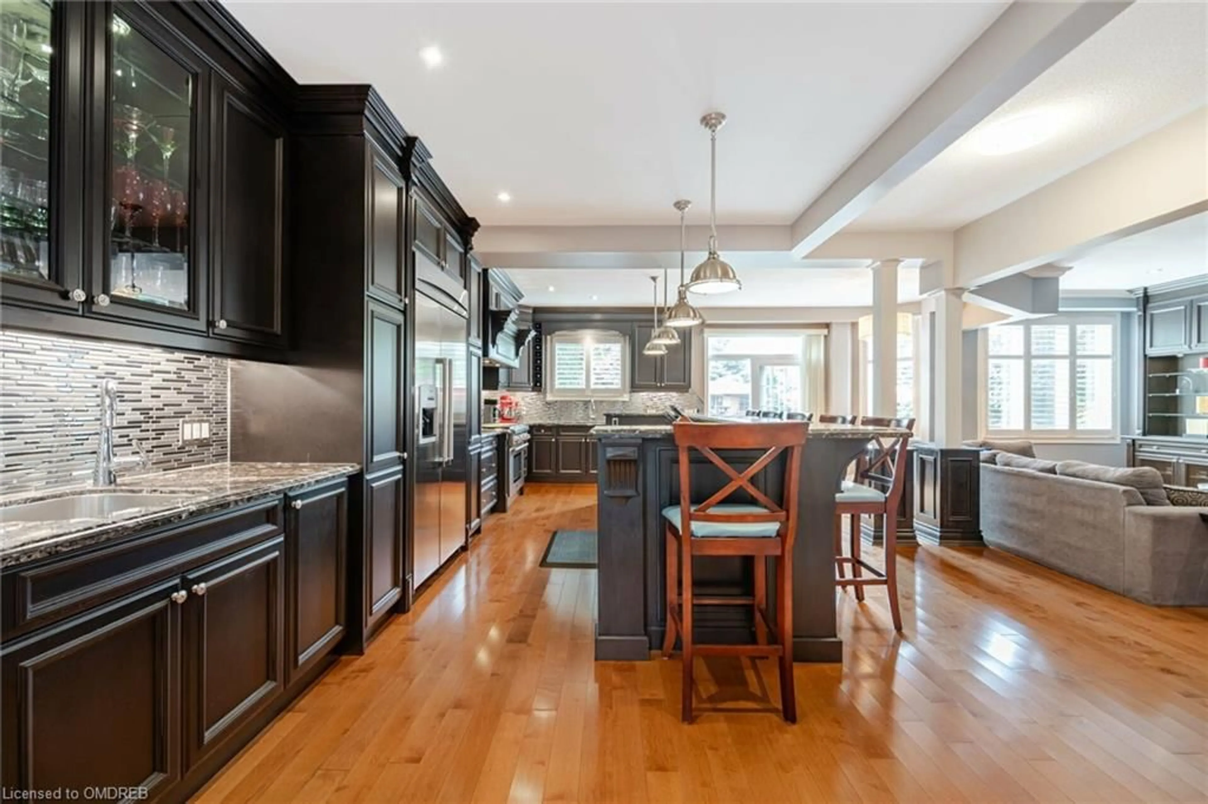 Contemporary kitchen for 2477 Longridge Cres, Oakville Ontario L6H 6S2