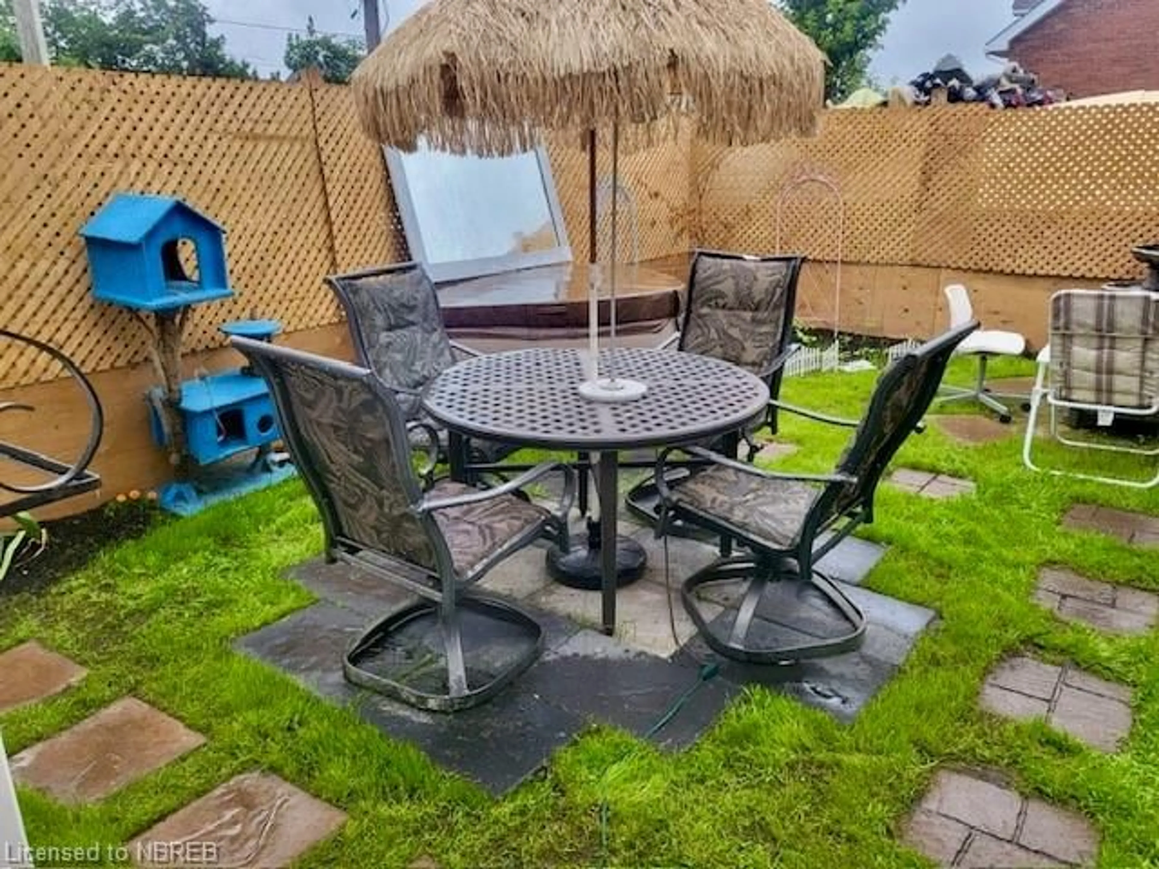 Patio for 1131 Cassells St, North Bay Ontario P1B 4B3