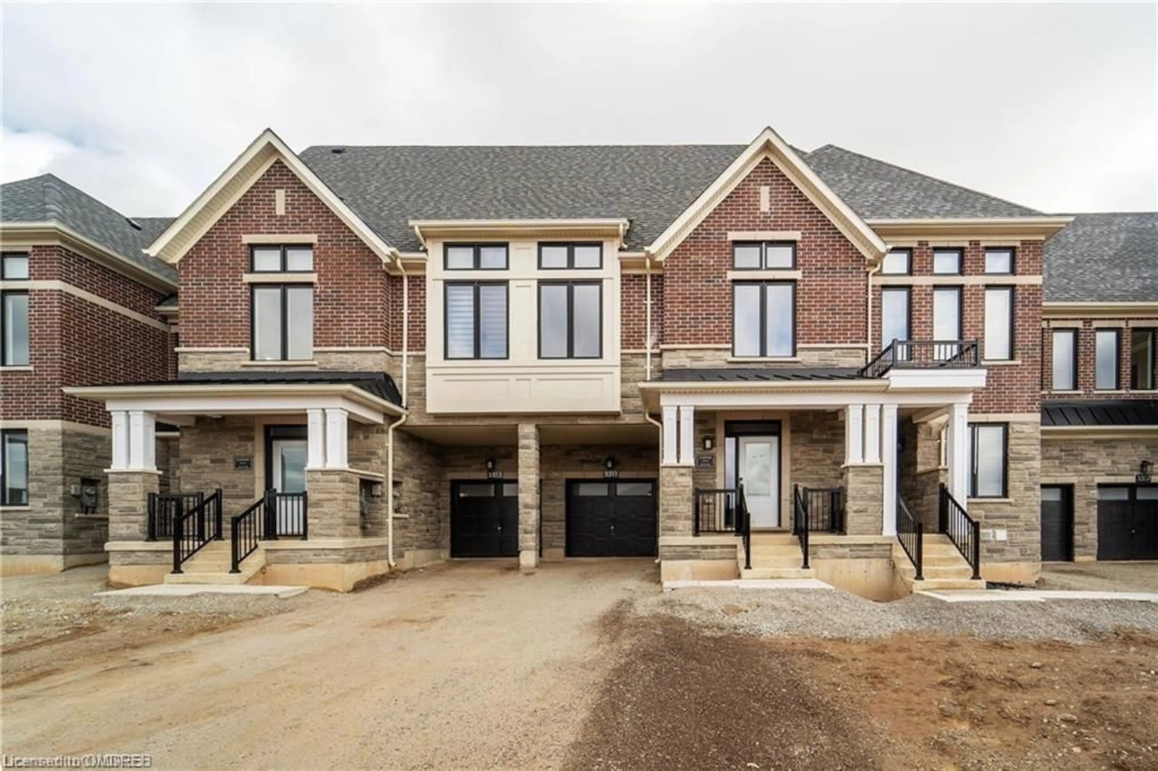 Home with brick exterior material for 3511 Post Rd, Oakville Ontario L6H 7W5