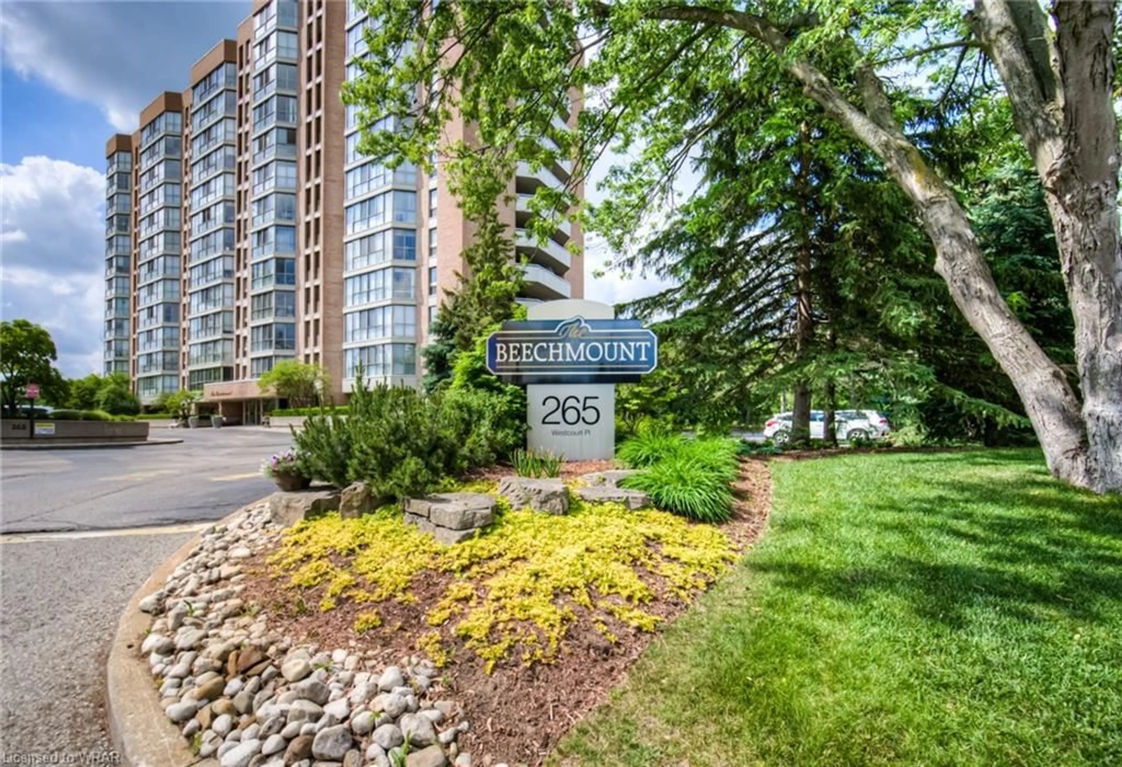 A pic from exterior of the house or condo for 265 Westcourt Pl #206, Waterloo Ontario N2L 6E4