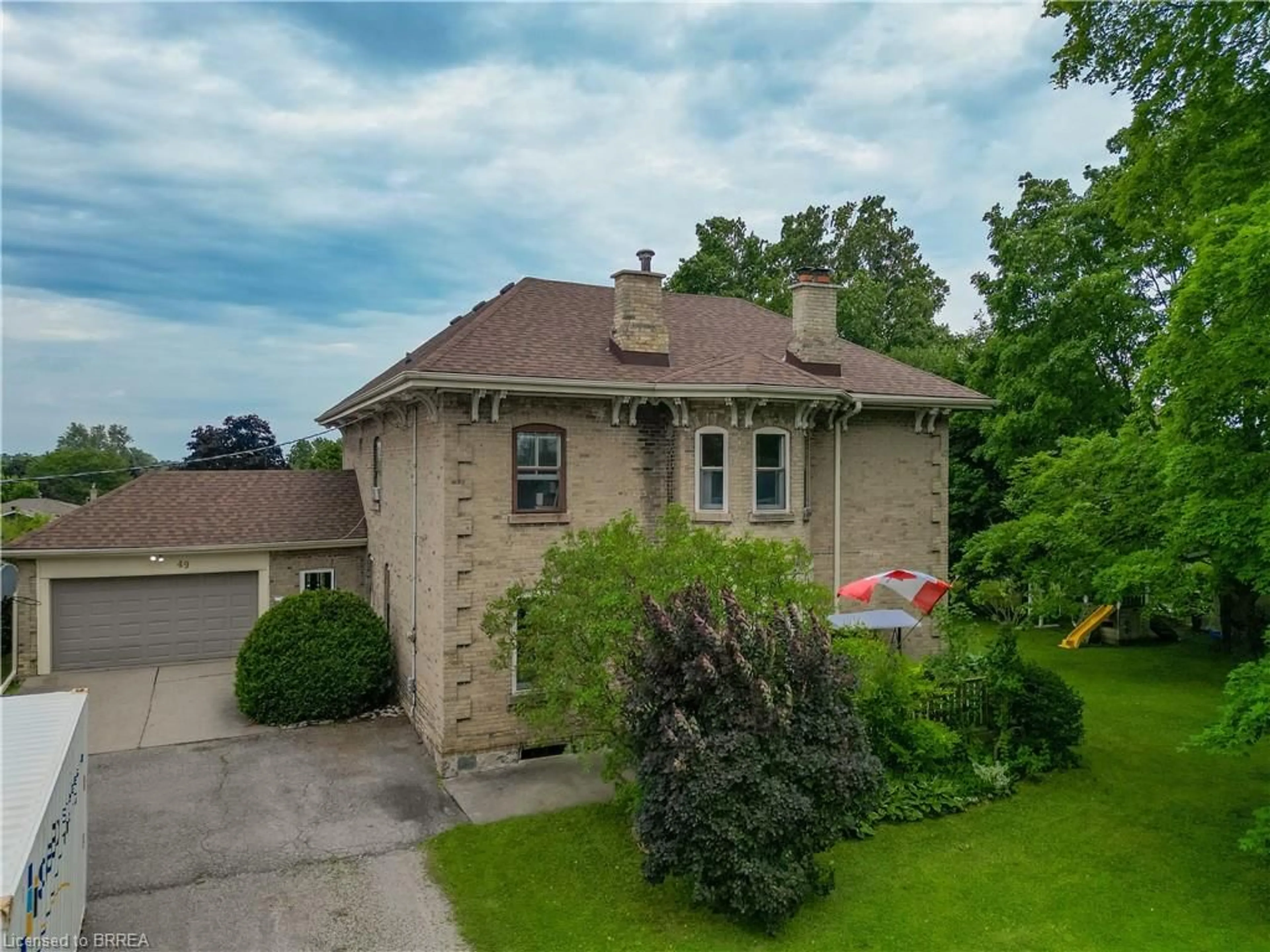 Frontside or backside of a home for 49 Market St, Paris Ontario N3L 3B1