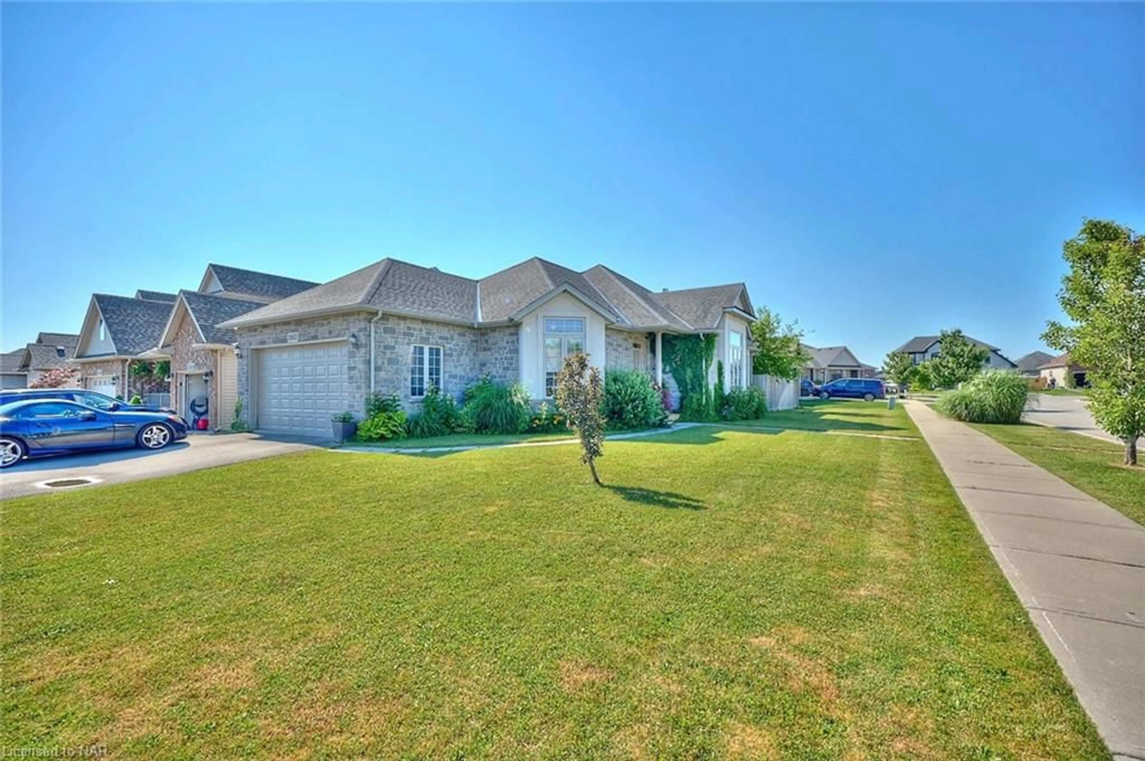 Frontside or backside of a home for 3955 Village Creek Drive Dr, Stevensville Ontario L0S 1S0