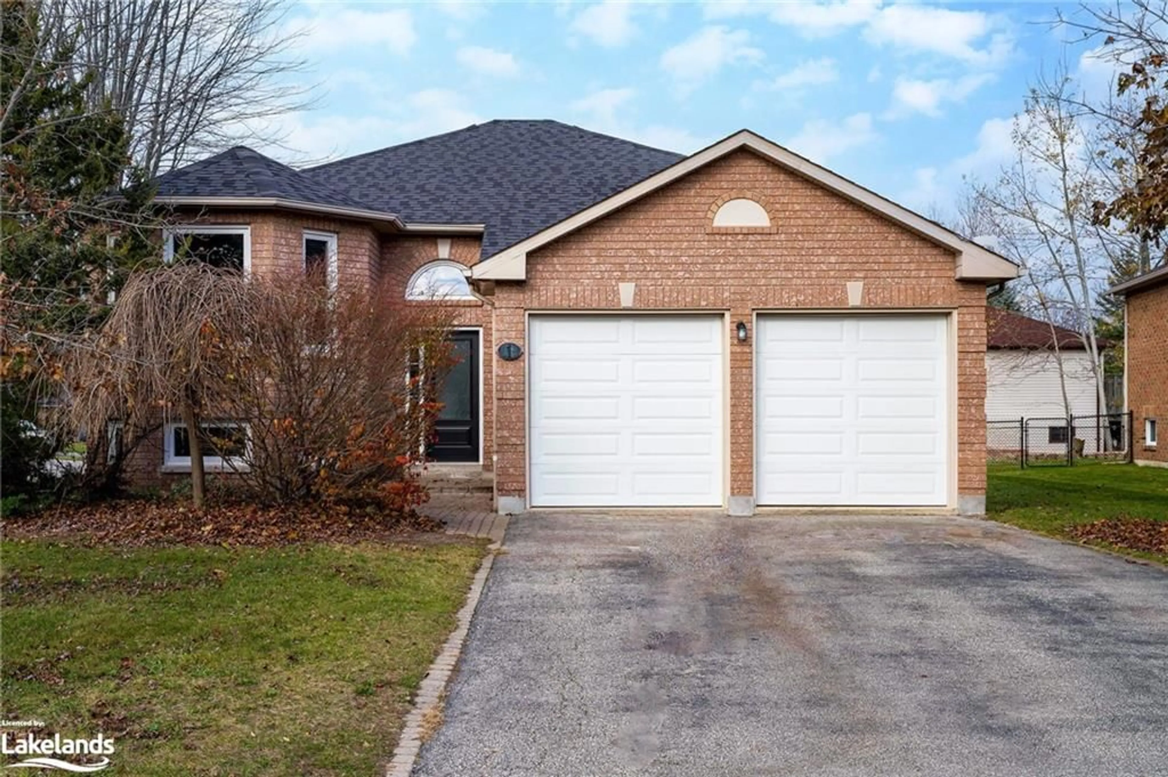 Home with brick exterior material for 1 Acorn Cres, Wasaga Beach Ontario L9Z 1B7