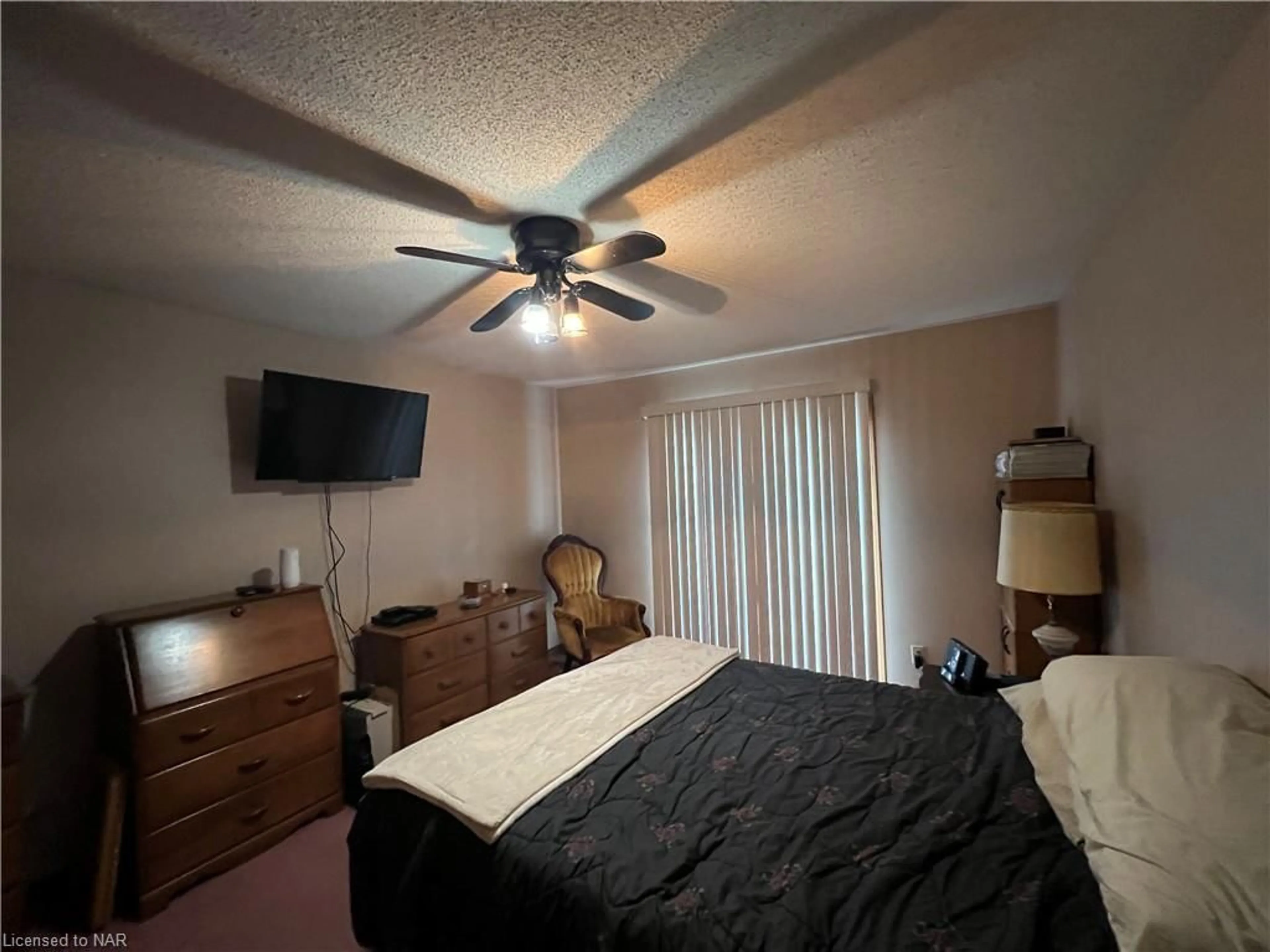 A pic of a room for 17 A Watkins St, St. Catharines Ontario L2M 1N3