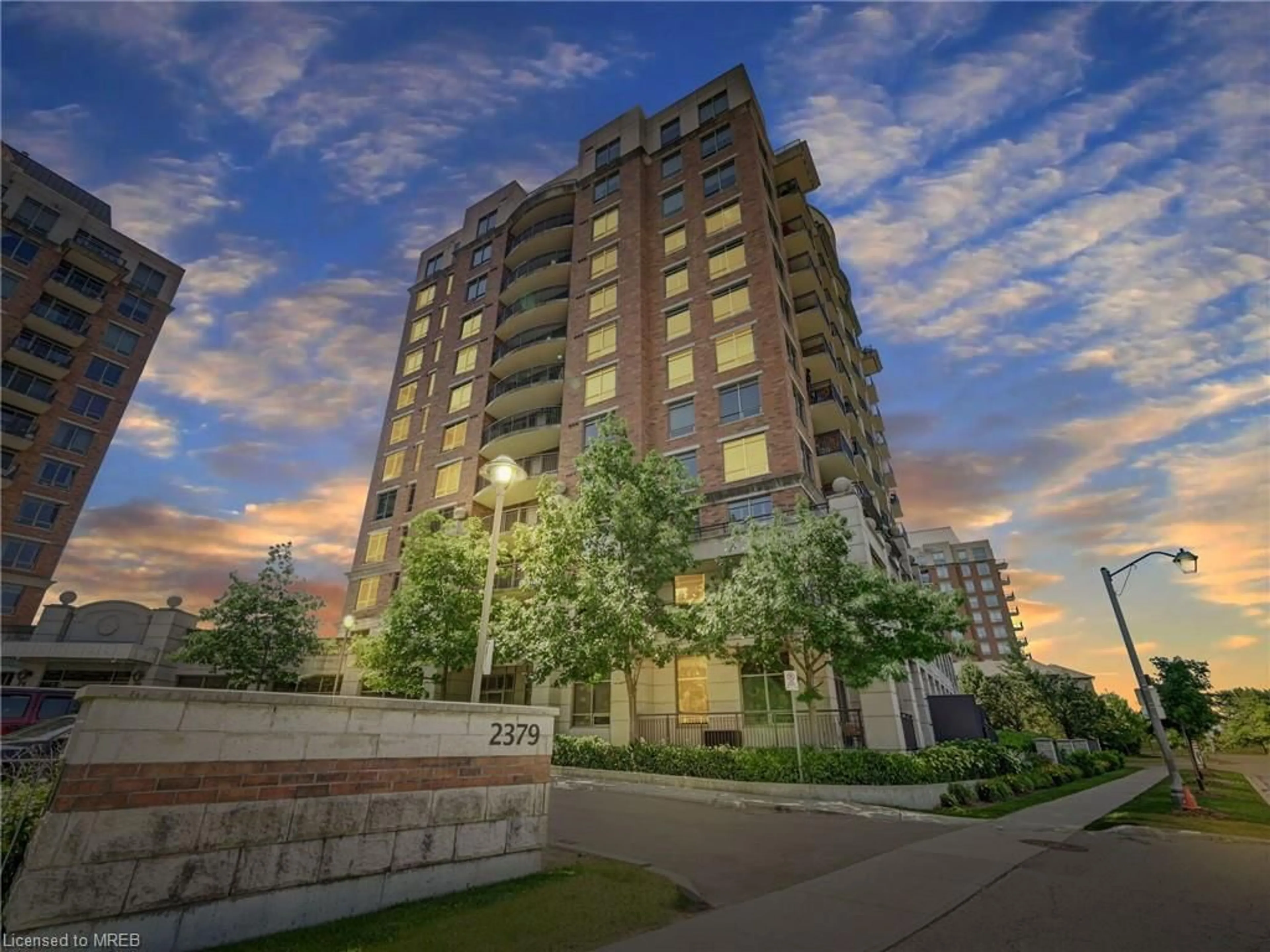 A pic from exterior of the house or condo for 2379 Central Park Dr #508, Oakville Ontario L6H 0E3