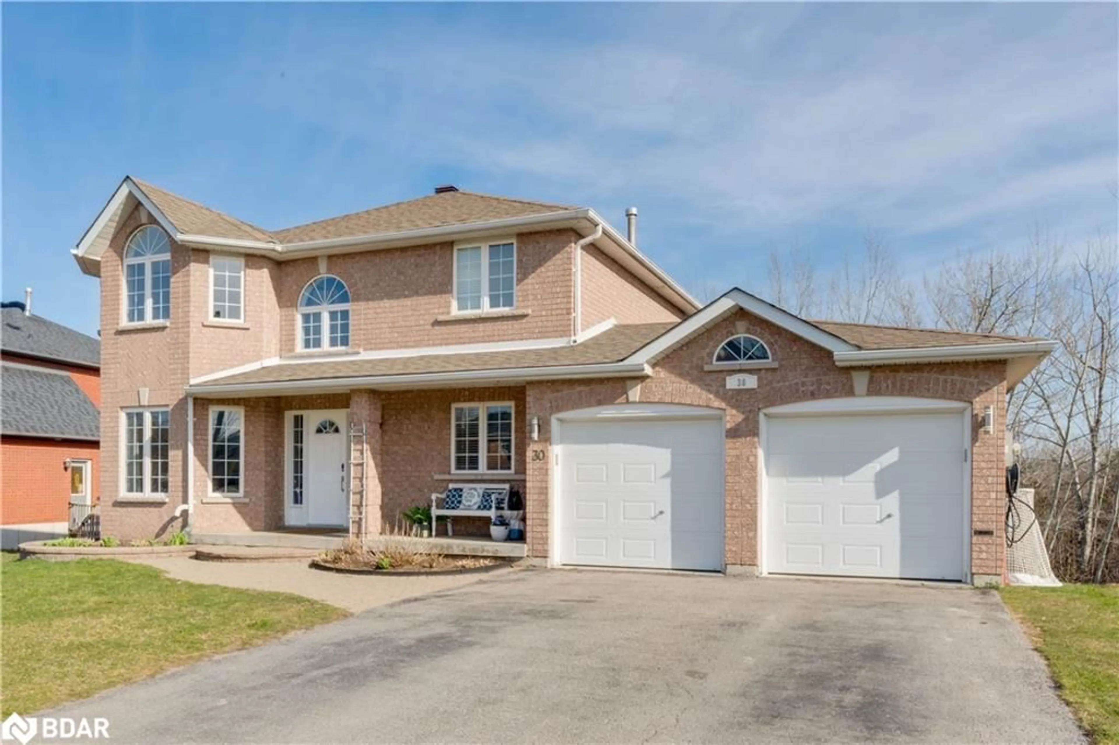 Frontside or backside of a home for 30 Capilano Crt, Barrie Ontario L4M 7E6
