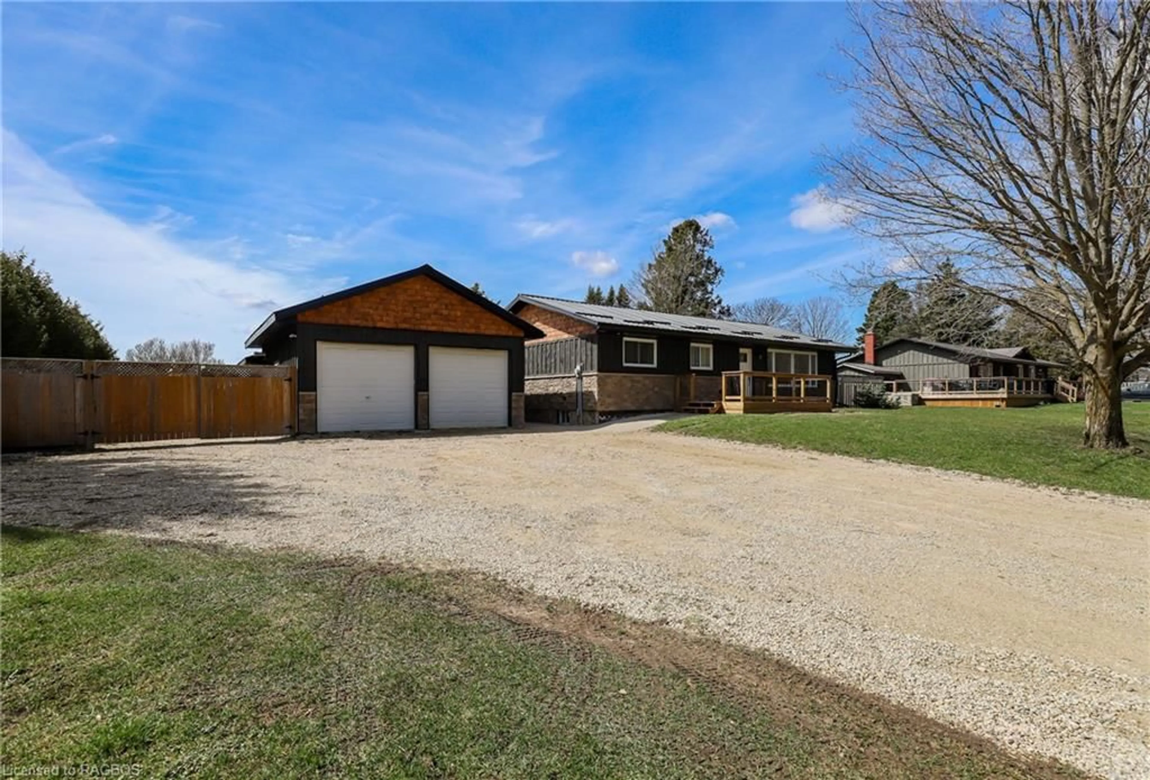 Frontside or backside of a home for 614506 Hamilton Lane, West Grey Ontario N0C 1H0