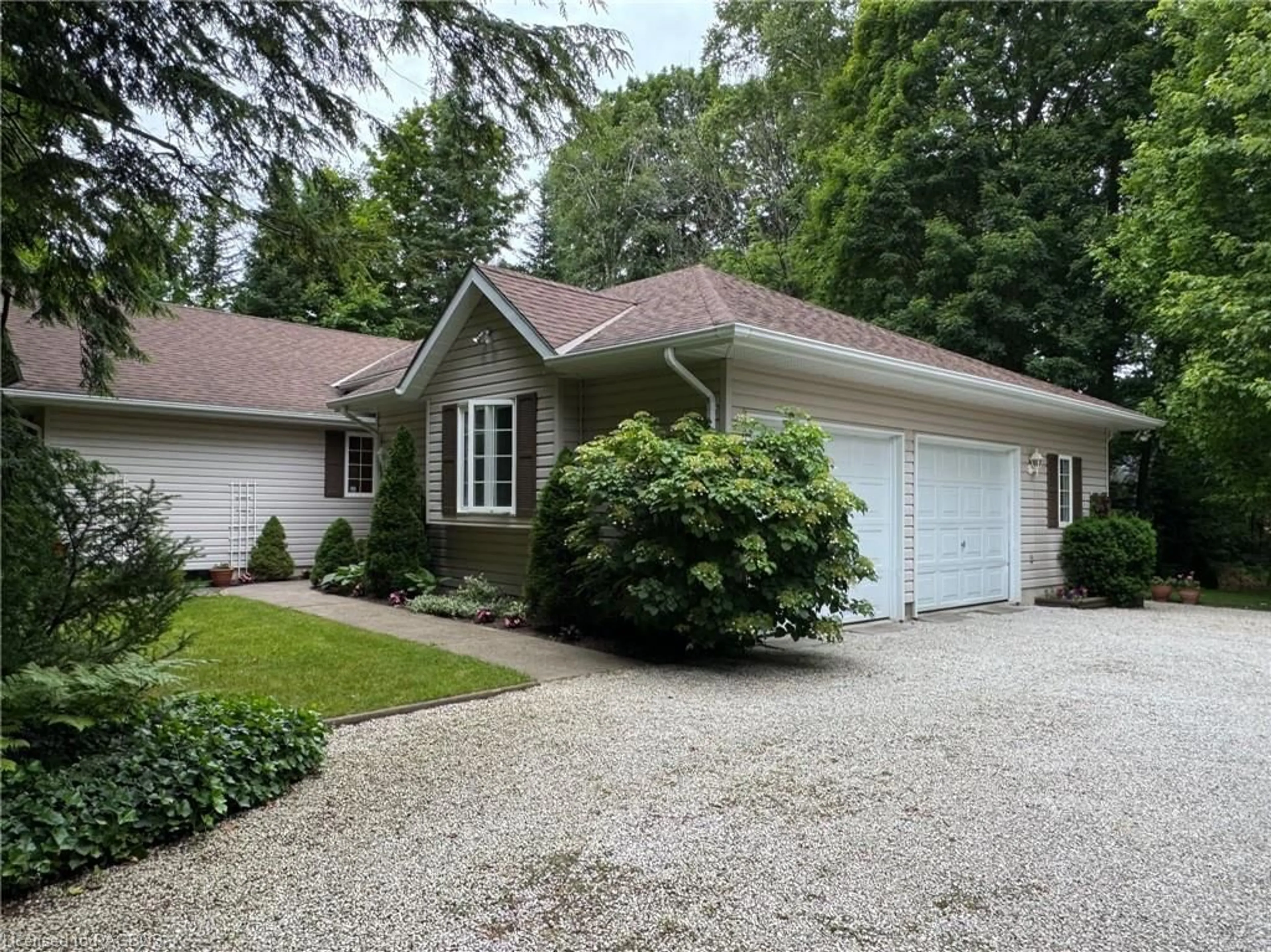 Frontside or backside of a home for 19 Collard Way, Saugeen Shores Ontario N0H 2C6