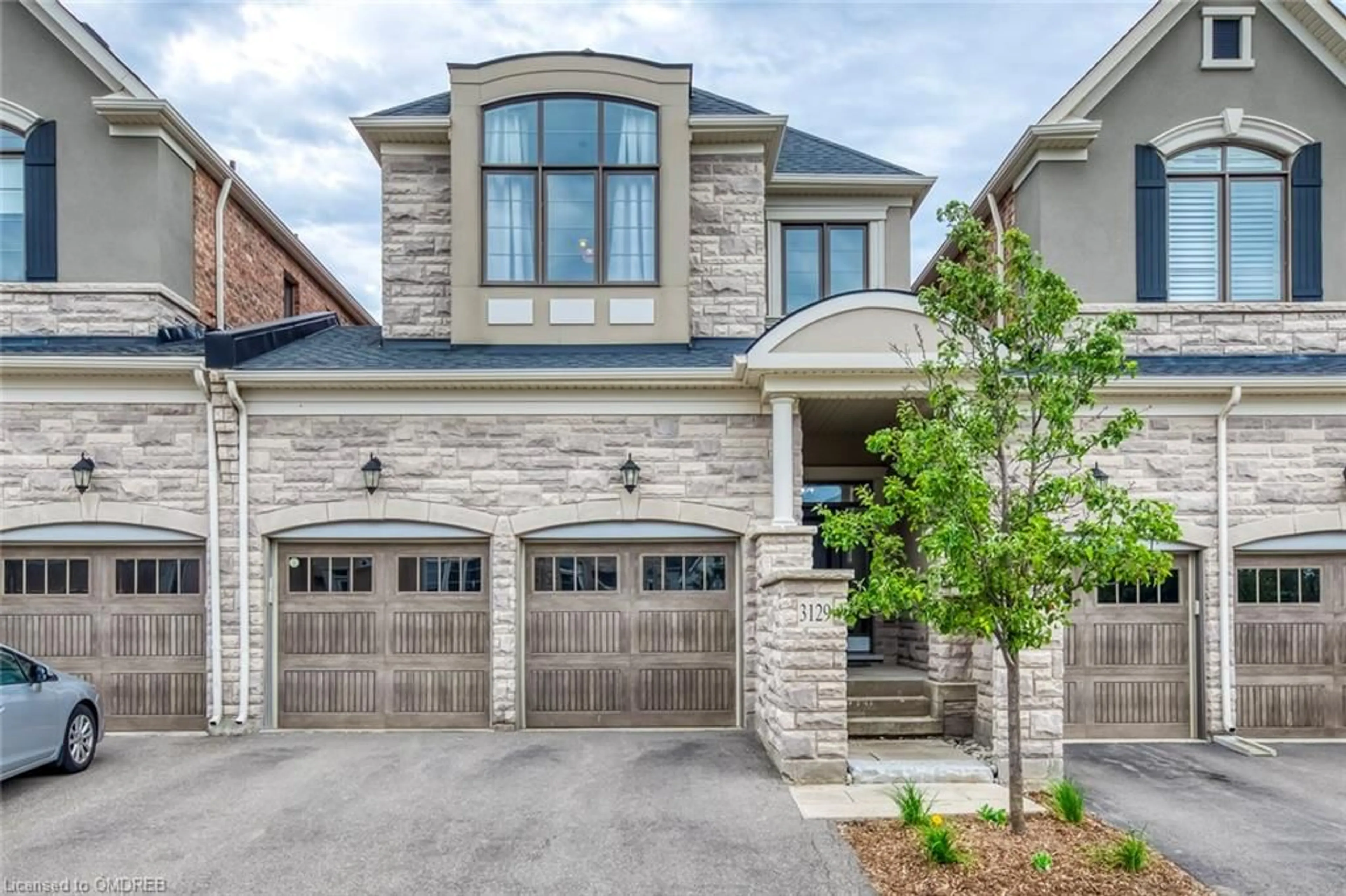 Home with brick exterior material for 3129 Riverpath Common, Oakville Ontario L6M 1P6