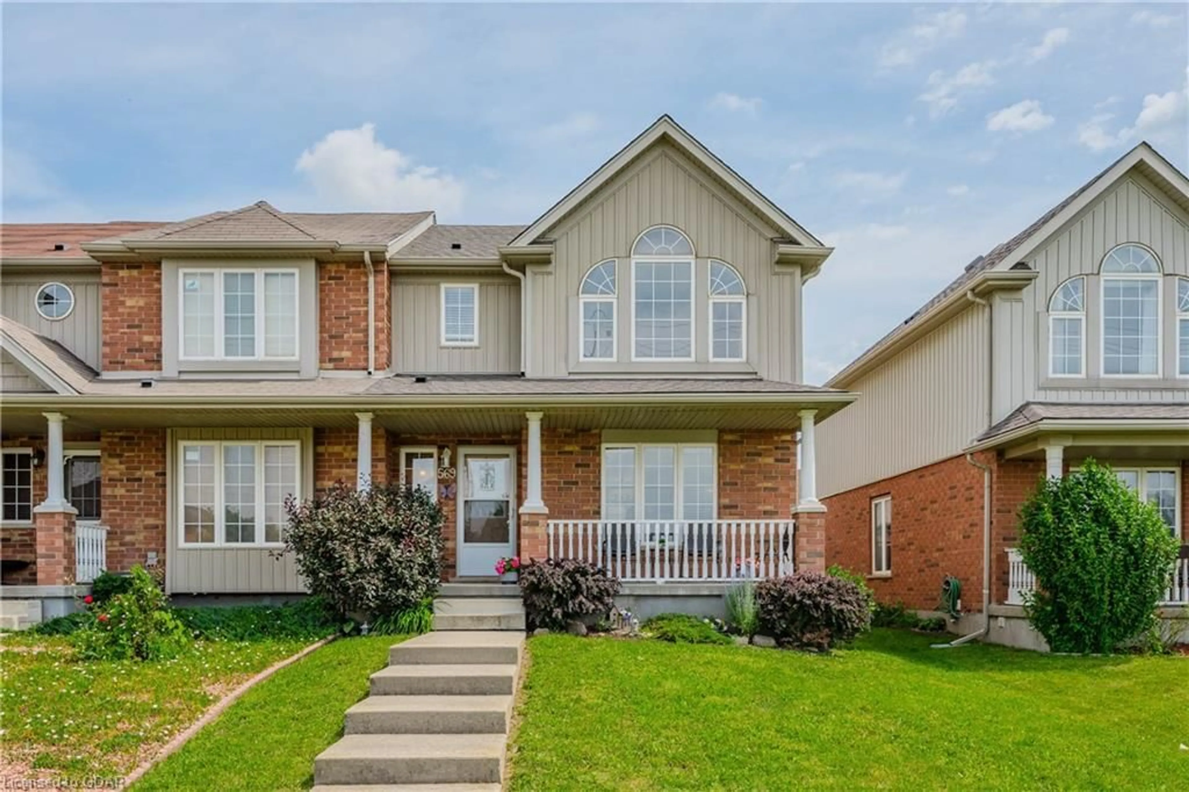 Frontside or backside of a home for 569 Victoria Rd, Guelph Ontario N1E 7M1