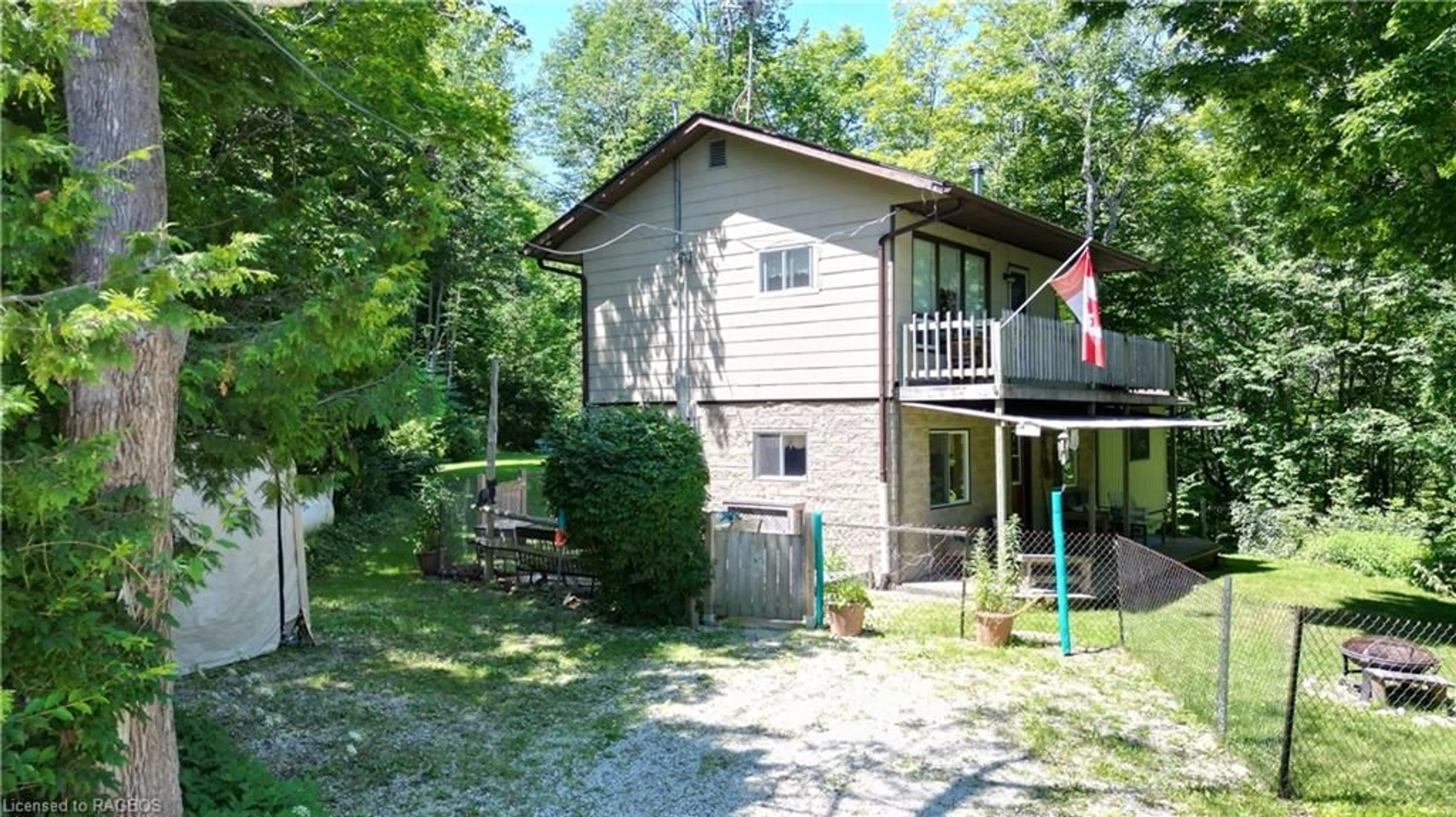 Outside view for 30 Brock St, South Bruce Peninsula Ontario N0H 2T0