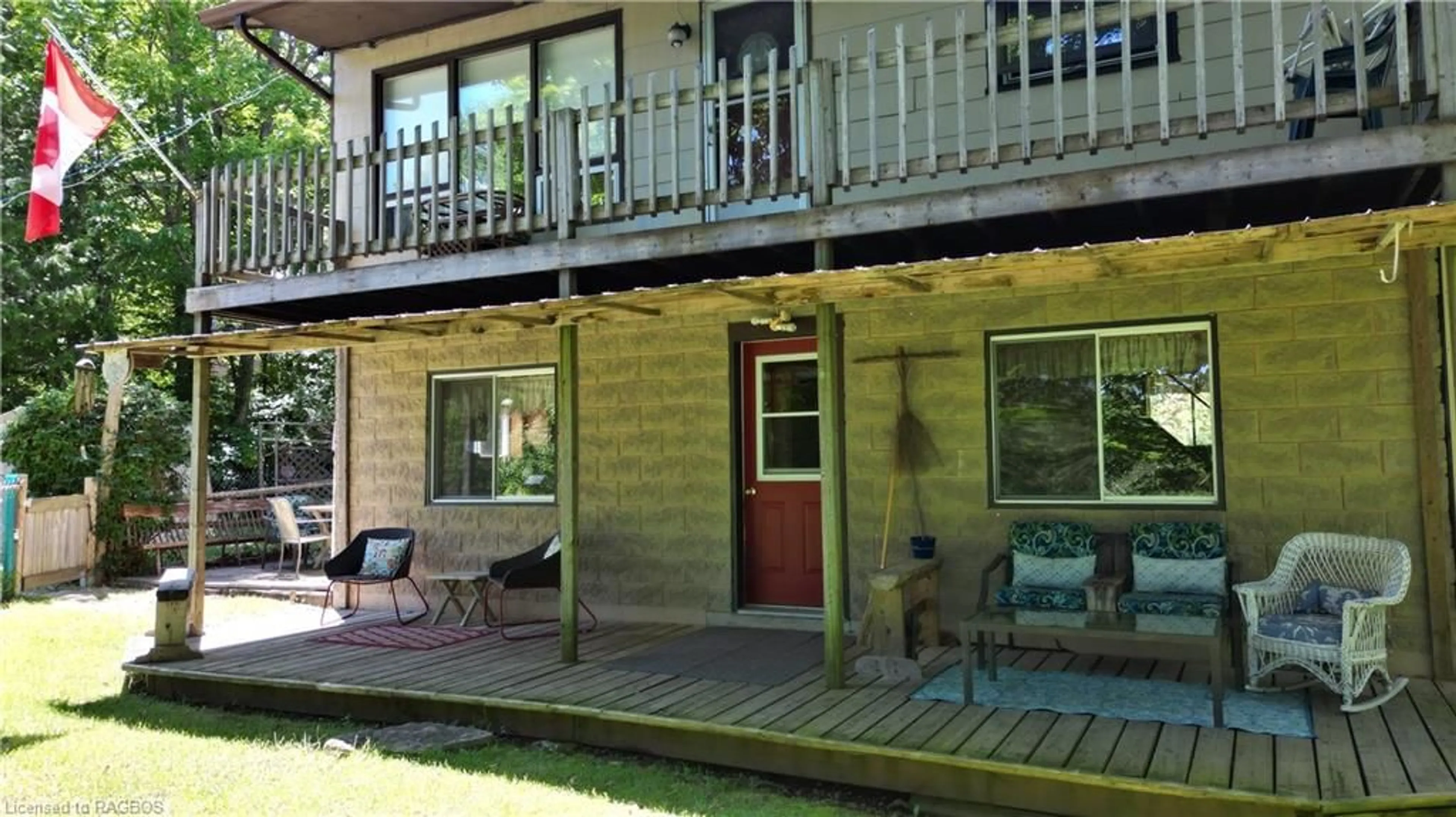 Patio for 30 Brock St, South Bruce Peninsula Ontario N0H 2T0