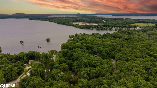 3485 Southwood Beach Blvd, Washago 4
