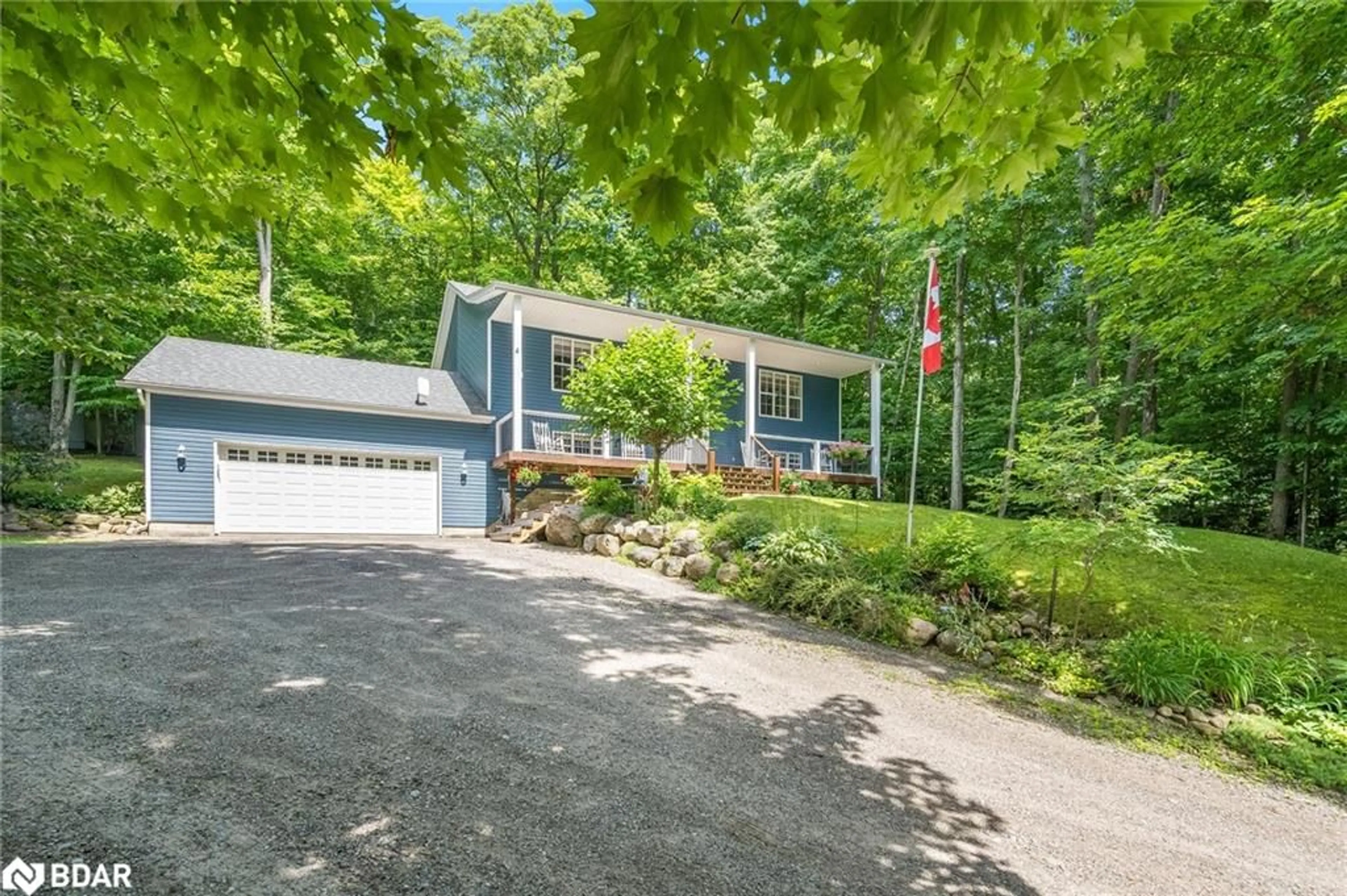 Cottage for 85 Farlain Lake Rd, Tiny Ontario L9M 0B5